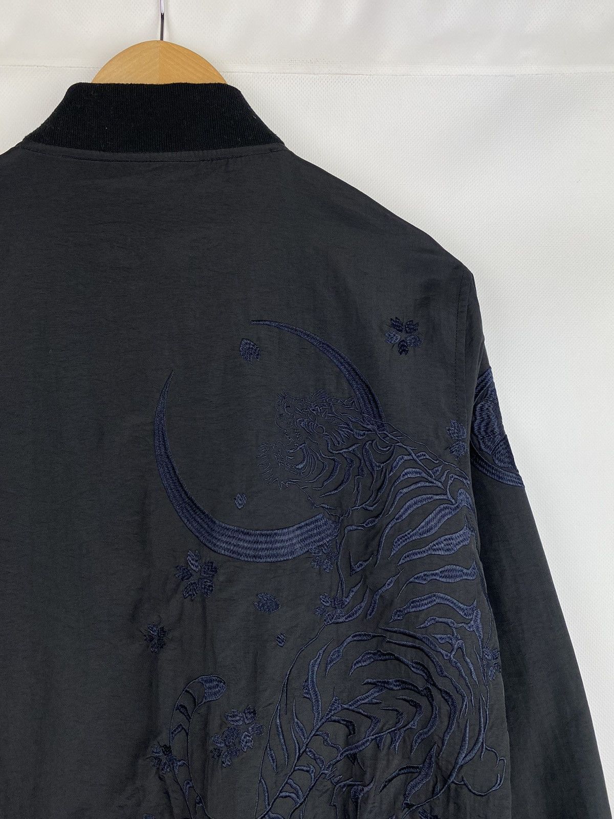 Japanese Brand VTG Japanese Tradition Embroidered Dragon Logo Bomber Jacket Size US L / EU 52-54 / 3 - 17 Thumbnail