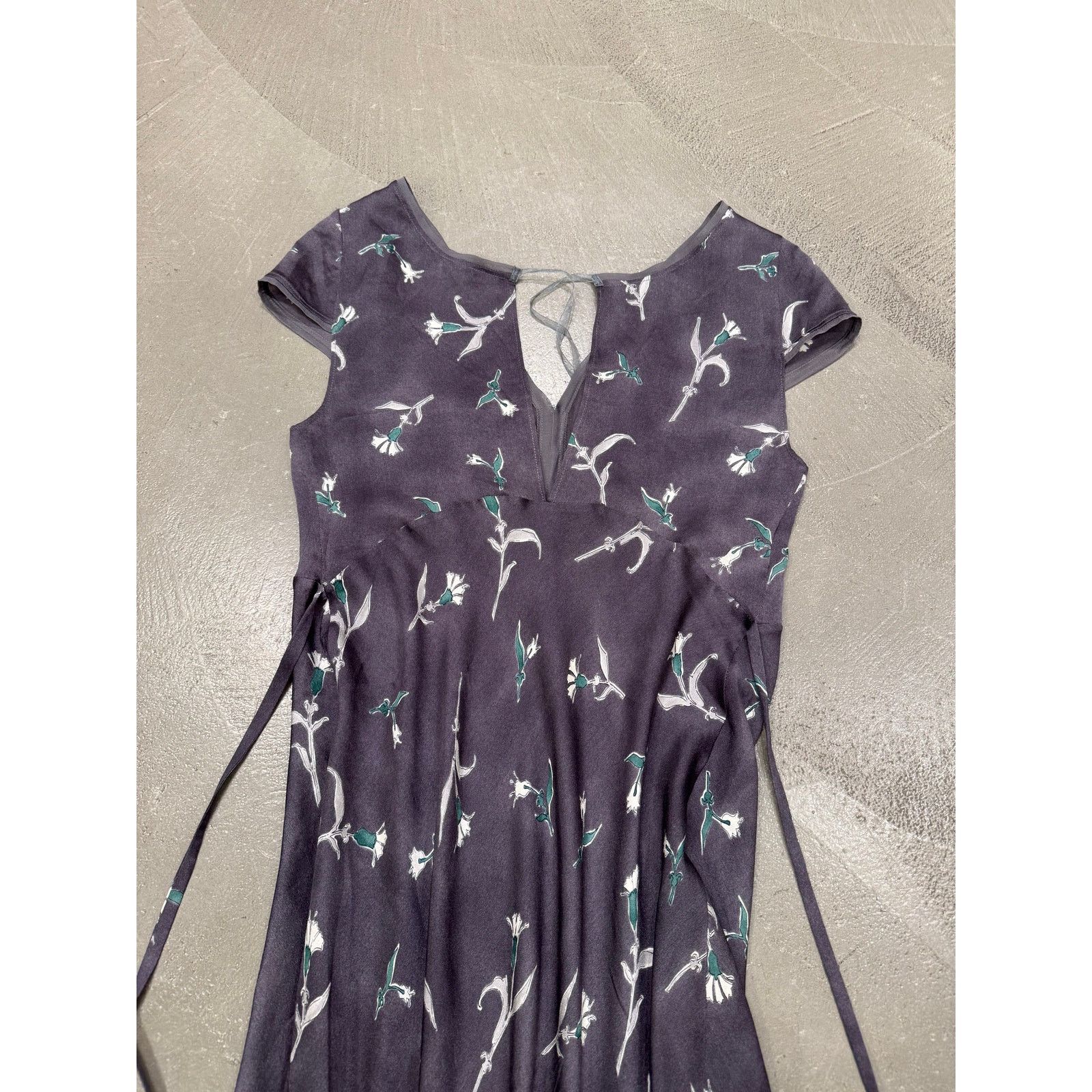 Prada F/W 1997 Prada floral silk mini dress Size M / US 6-8 / IT 42-44 - 6 Thumbnail