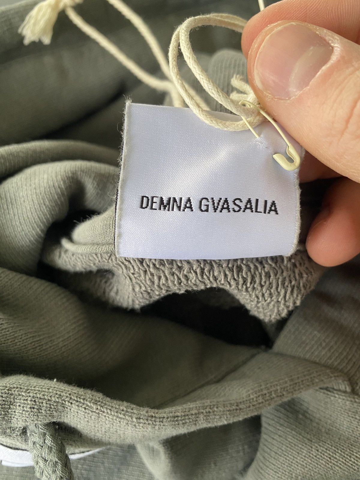 Champion × Vetements VETEMENTS SS17 - Gray Champion Shoulder Cutout Hoodie Size US XS / EU 42 / 0 - 8 Thumbnail