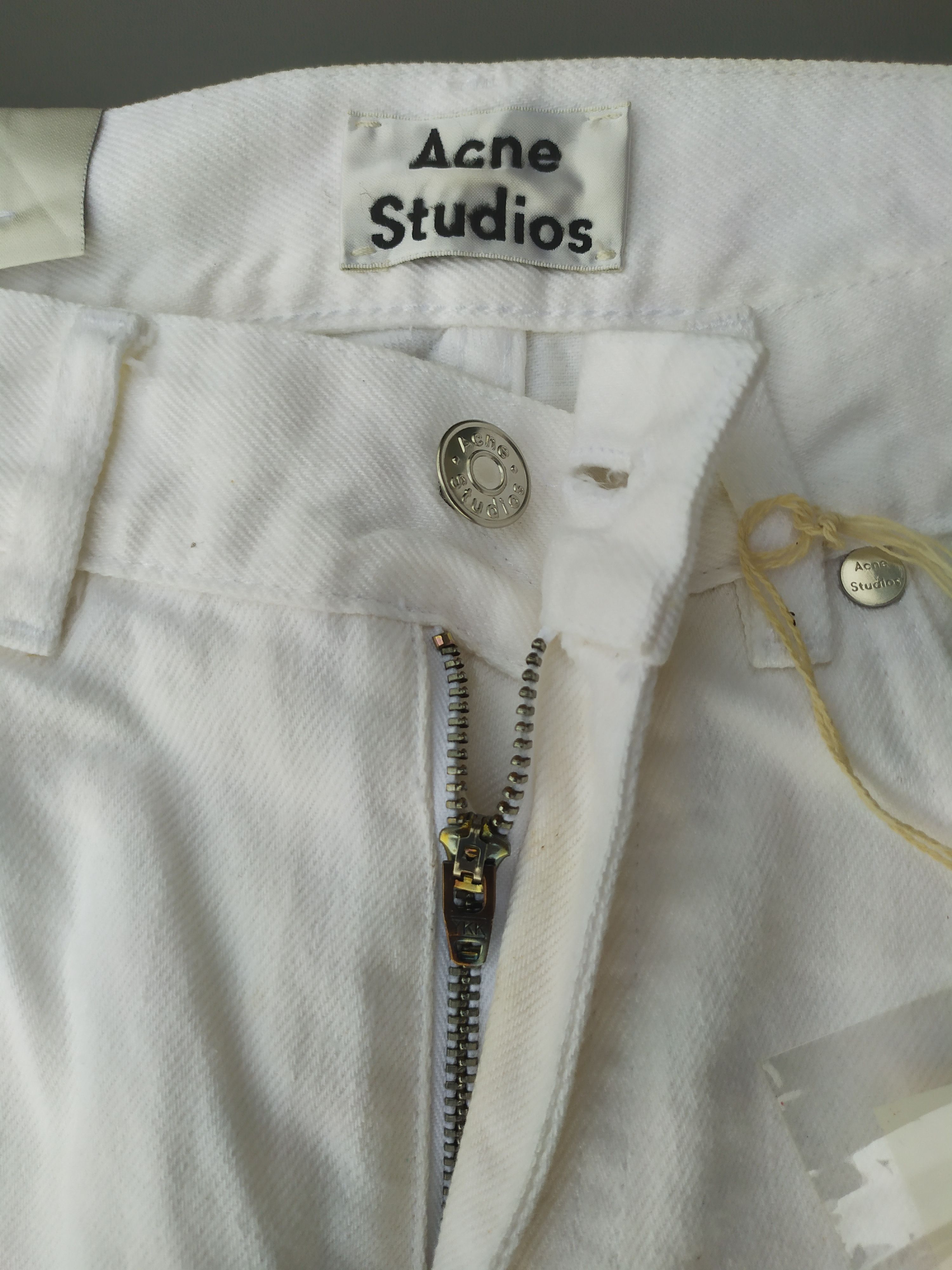 Acne Studios Acne Studios Boy White Distressed Jeans Size US 29 - 7 Thumbnail