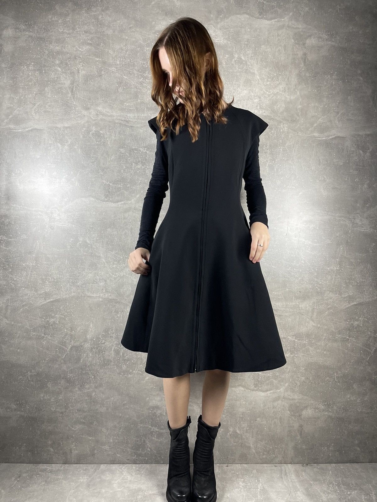 Gareth Pugh Gareth Pugh FW14 Archives Avant Grde Sculptural Black Dress Size M / US 6-8 / IT 42-44 - 2 Thumbnail