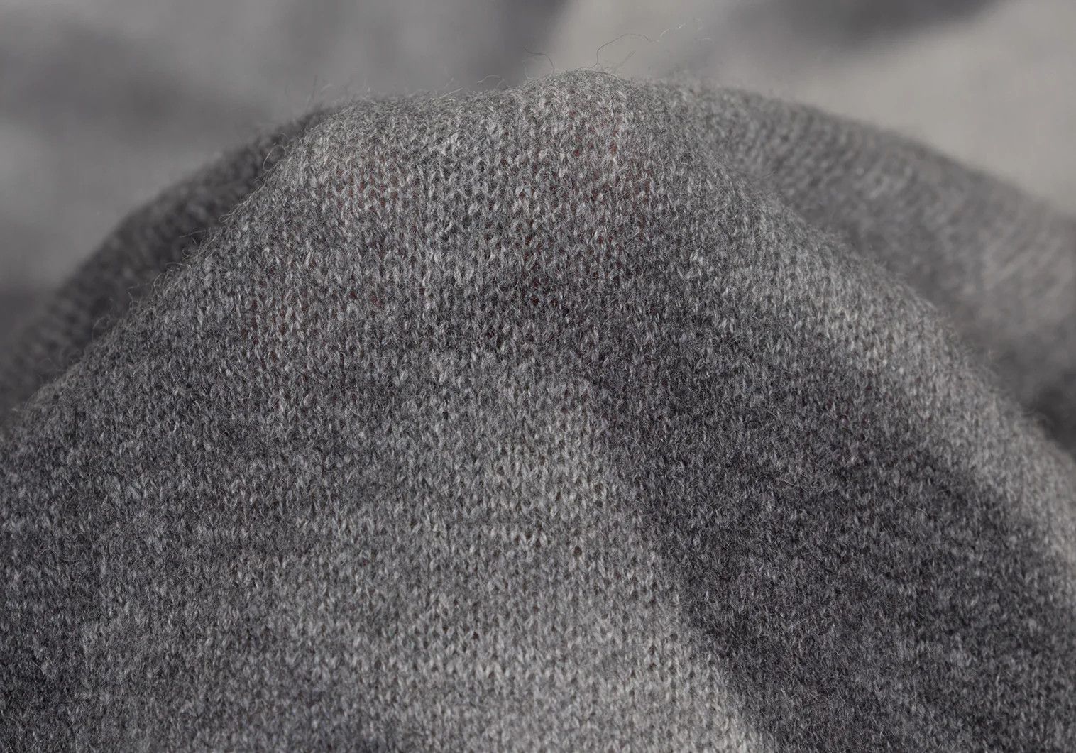 Emporio Armani Botanical Print Cashmere Knit in Light Gray M Size US M / EU 48-50 / 2 - 12 Thumbnail
