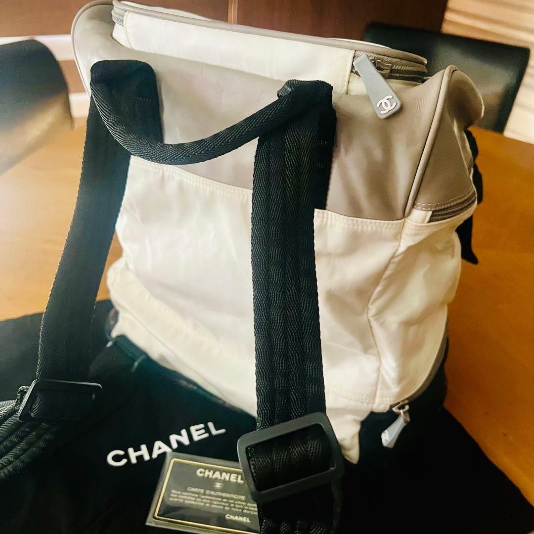 Chanel CHANEL Sports/Nylon Backpack / Daypack White Size ONE SIZE - 2 Thumbnail