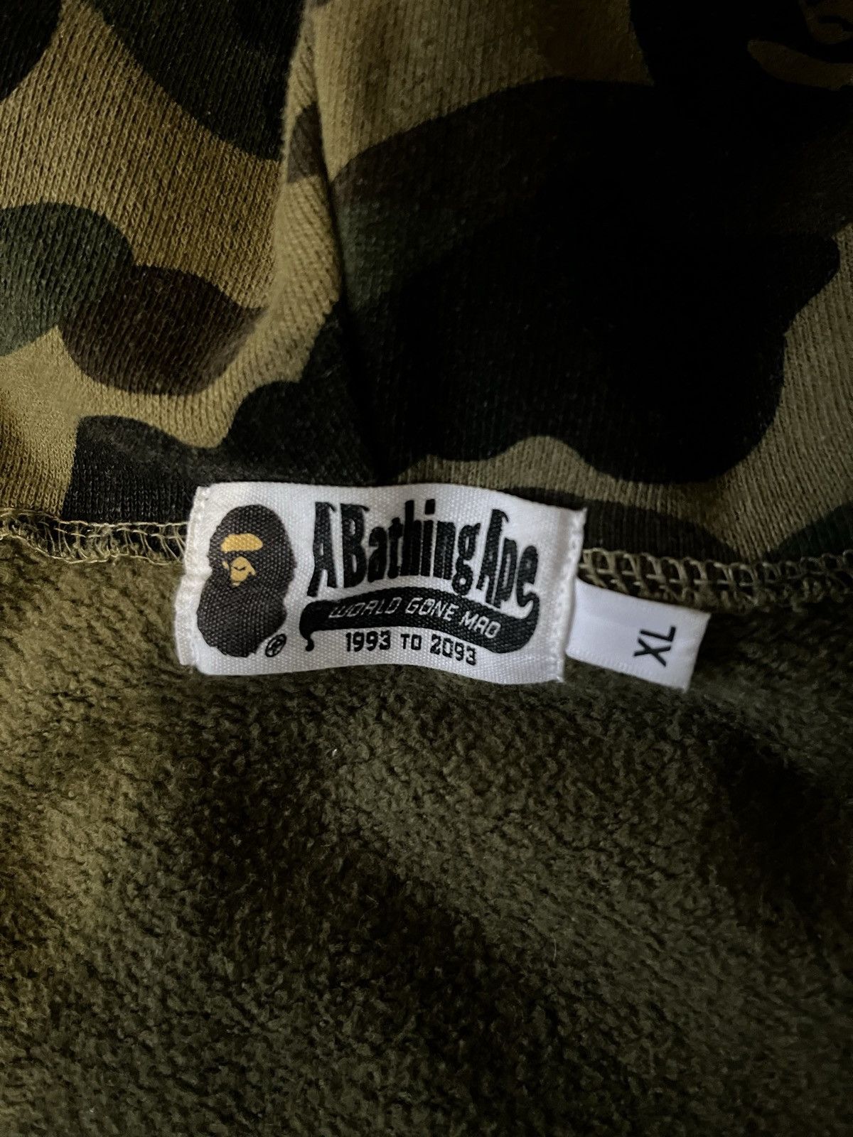 Bape Bape 1st Camo Shark Full Zip Up Size US XL / EU 56 / 4 - 5 Thumbnail