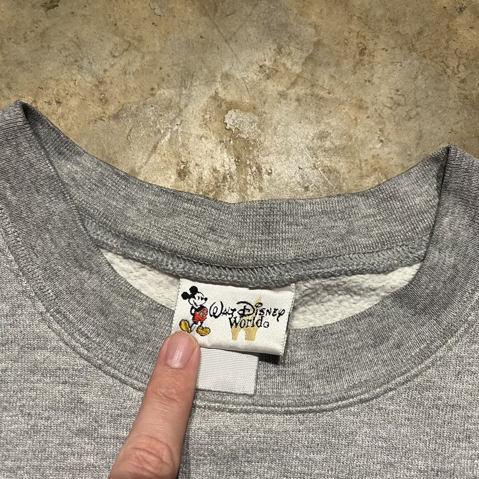 2000'S Disney Grumpy character sweatshirt, men's size M cotton black type Vintage Second Hand
