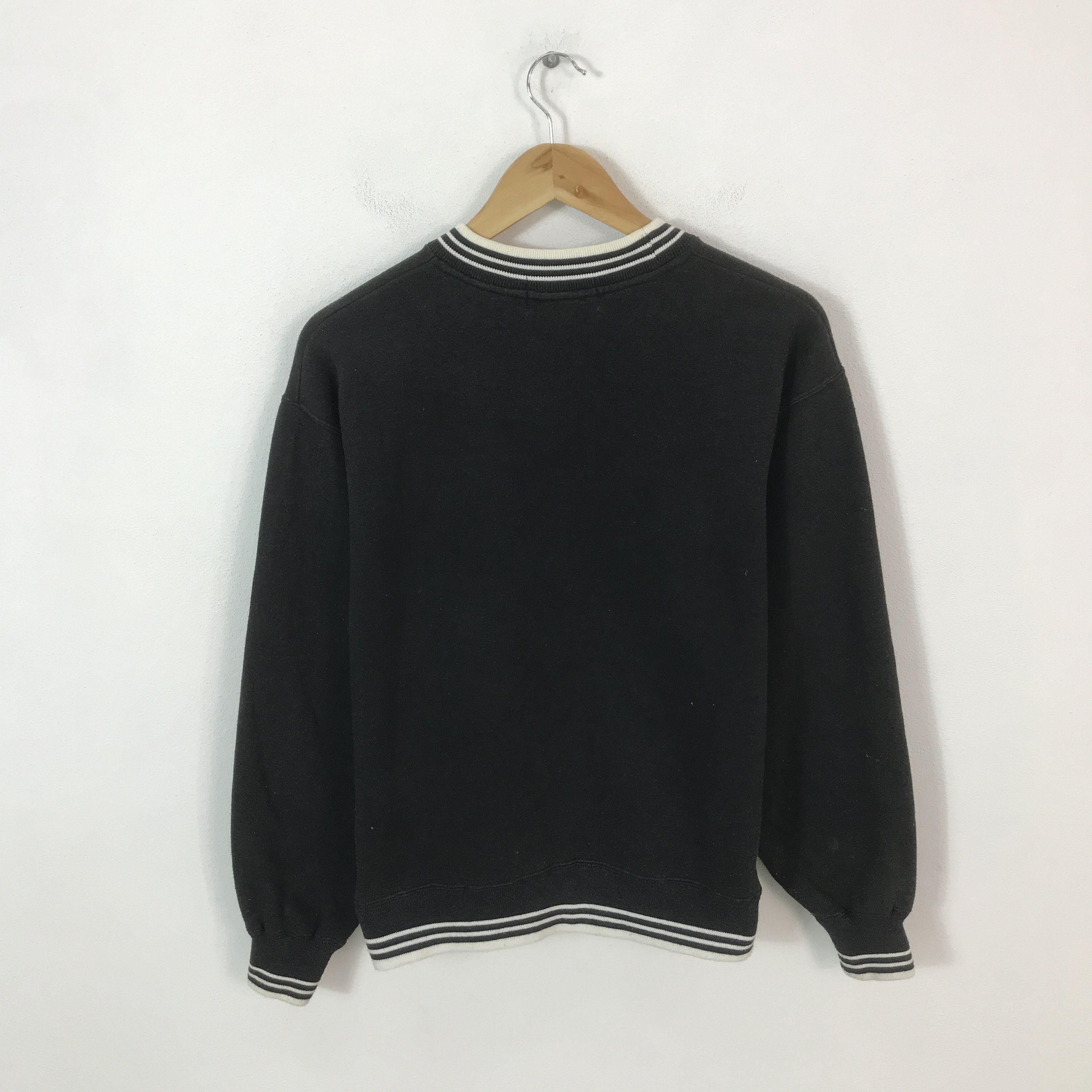 Japanese Brand Vtg bitch skateboards black faded sweatshirt K62B13 Size US L / EU 52-54 / 3 - 3 Thumbnail