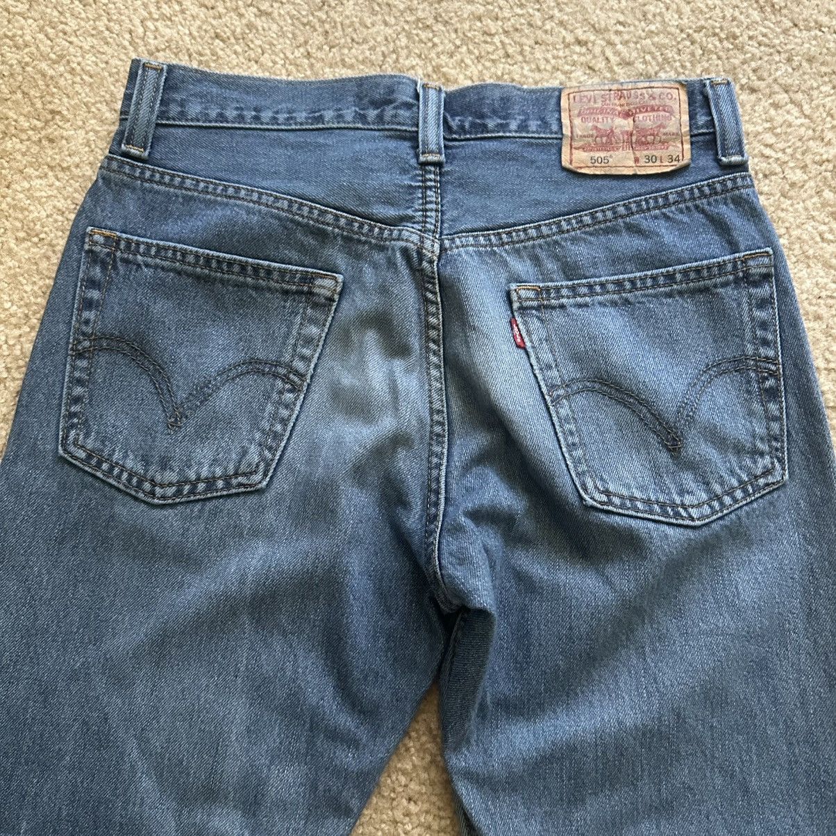 Levi's Vintage Y2K Levi’s 505 Regular Fit Cuttoff Jeans Medium Wash Size US 30 / EU 46 - 5 Thumbnail