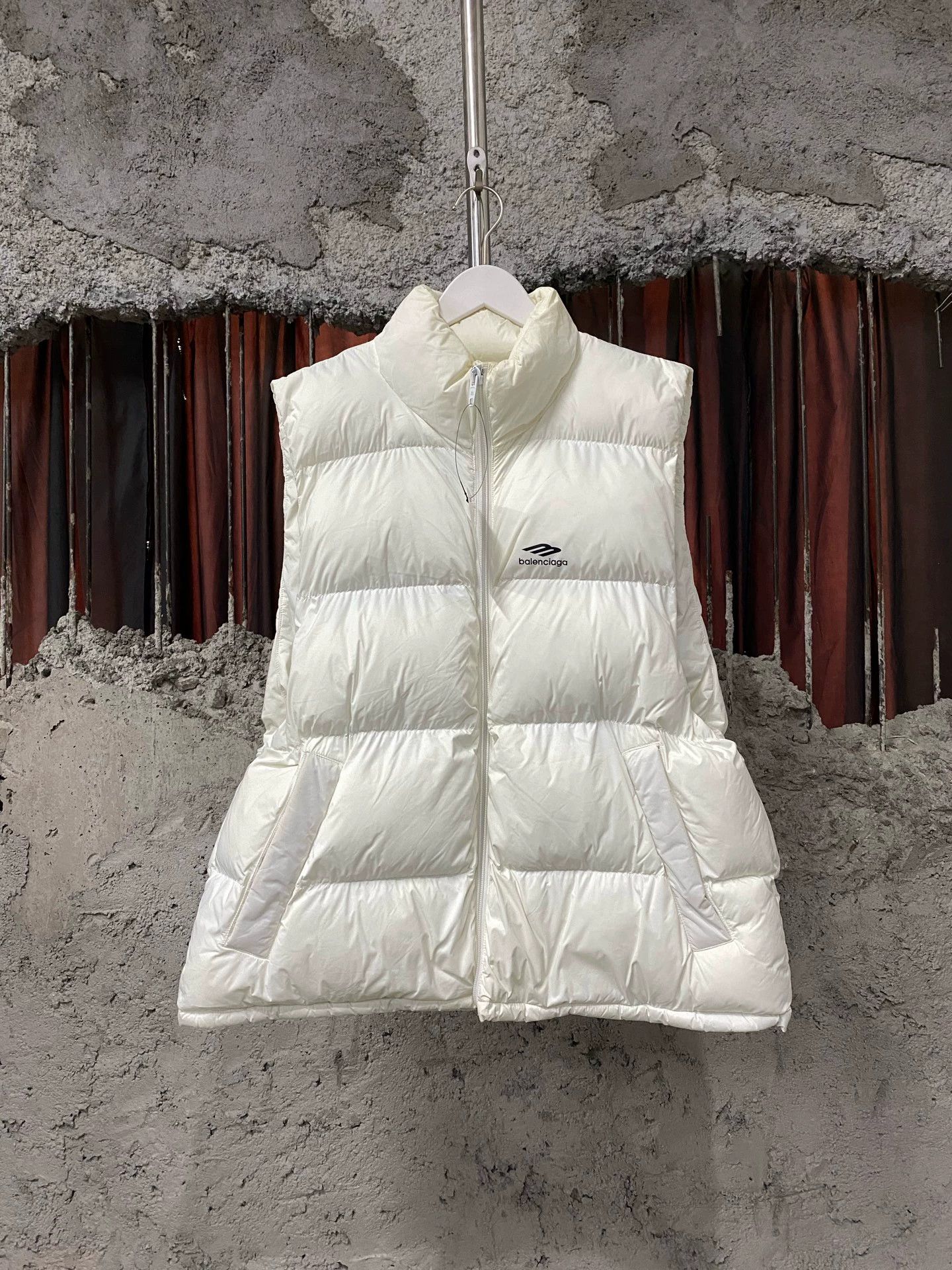 Balenciaga Balenciaga Vest Down Jacket, Size: 36 Size S / US 4 / IT 40 - 1 Thumbnail