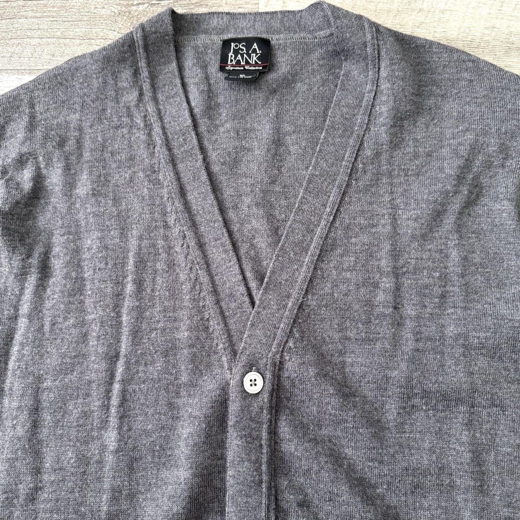 Jos. A. Bank Jos. A. Bank Cardigan Sweater Mens XL Gray 100% Merino Wool Lightweight Pockets V-Neck Button Regular Fit Size US XL / EU 56 / 4 - 3 Thumbnail