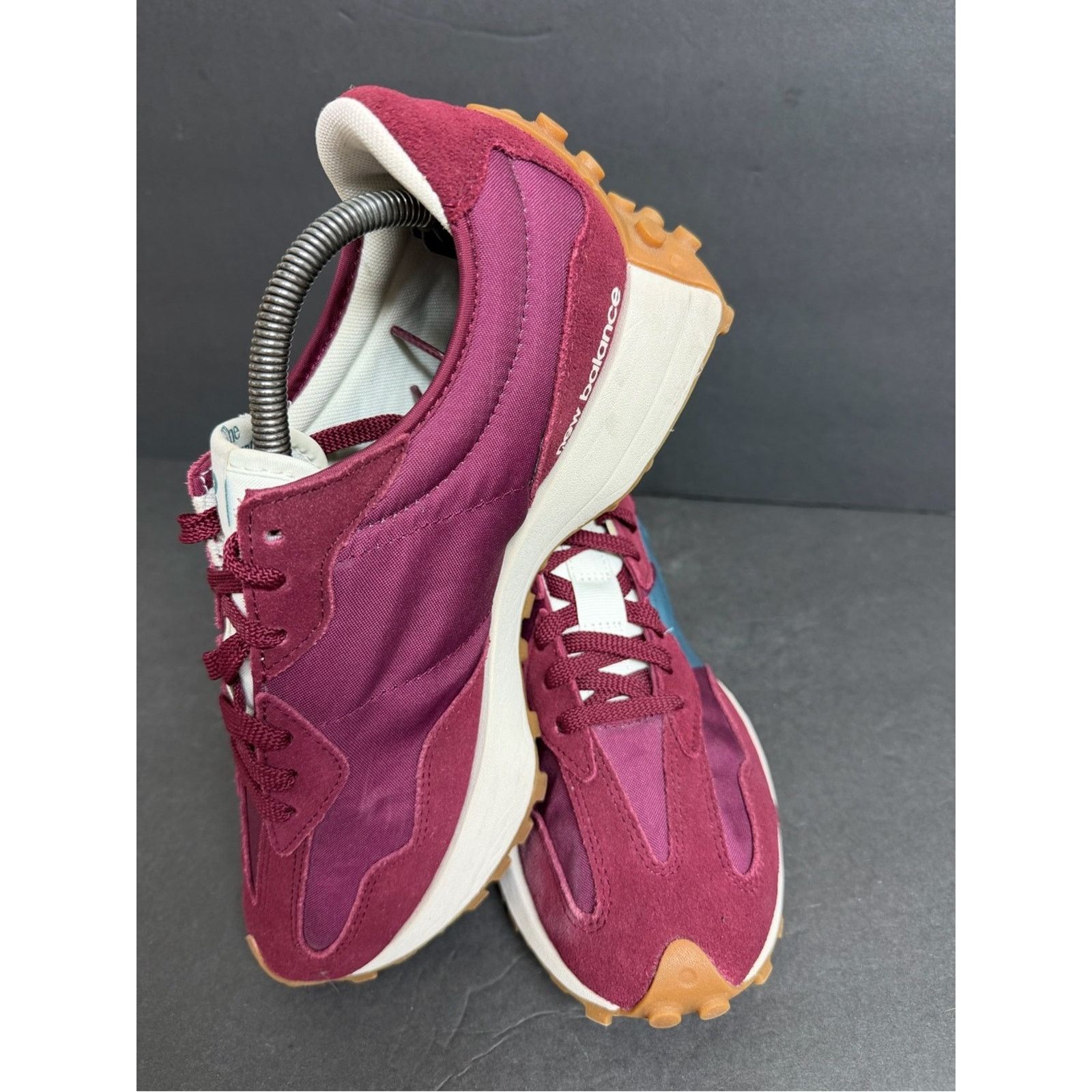 New Balance New Balance 327 Mens 9.5D Garnet Indigo Gum Sneakers WORN 1X Size US 9.5 / EU 42-43 - 2 Thumbnail