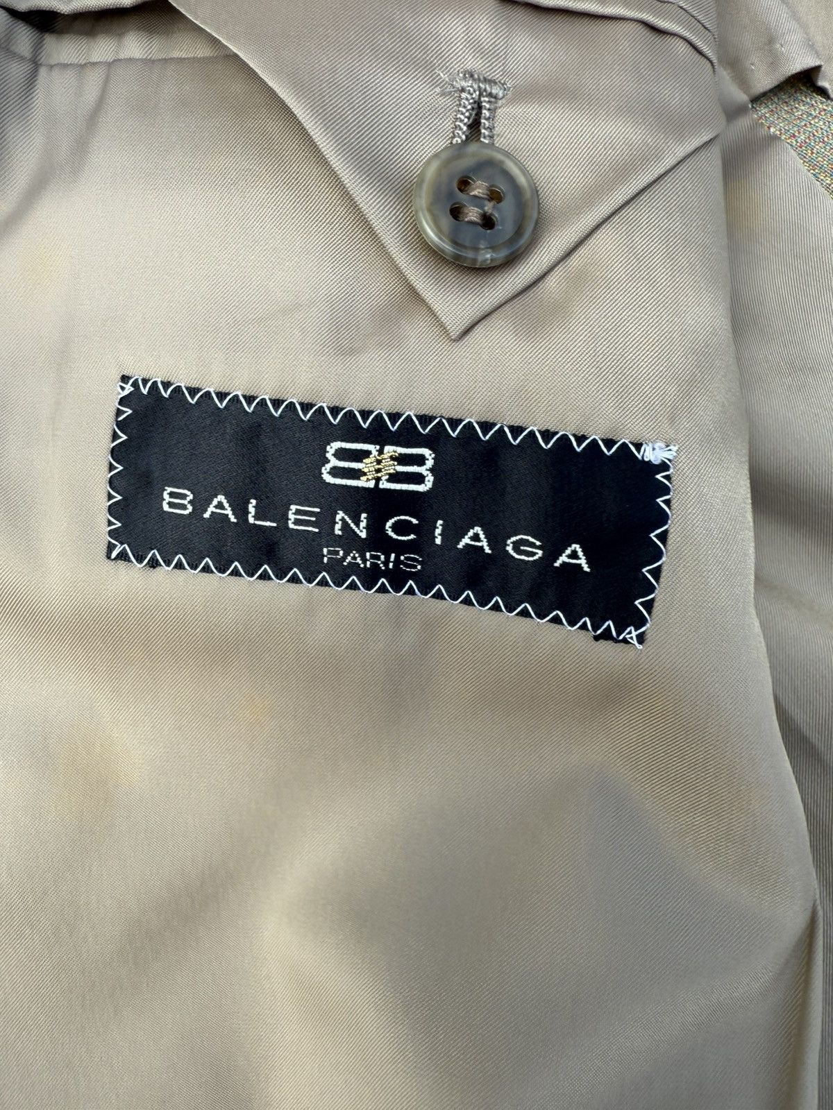 Balenciaga Vintage Balenciaga Double-Breasted Blazer — Japan Market Size 38L - 2 Thumbnail