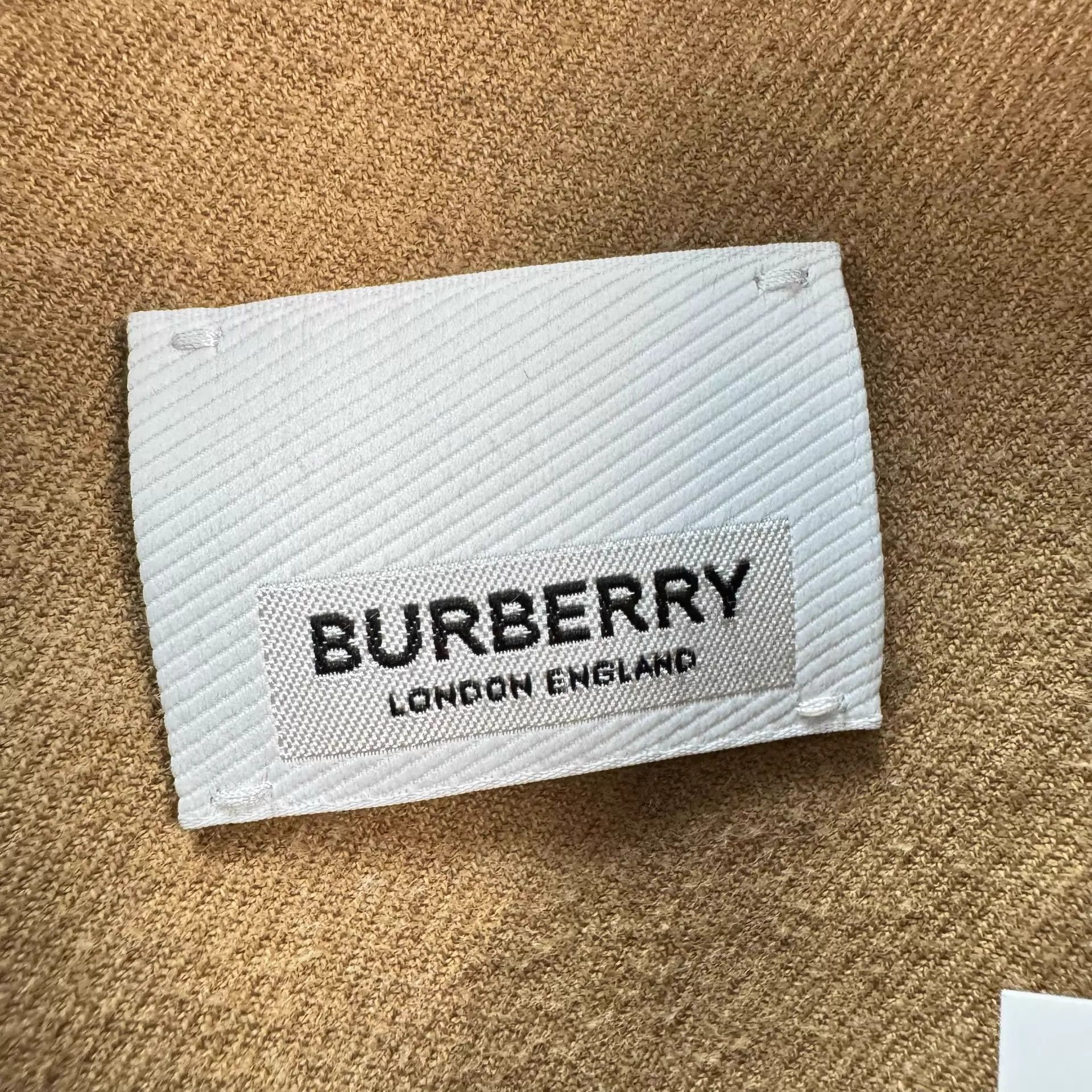 Burberry Burberry Camel Embroidered Logo L/S Shirt M 99 New Size US M / EU 48-50 / 2 - 6 Thumbnail