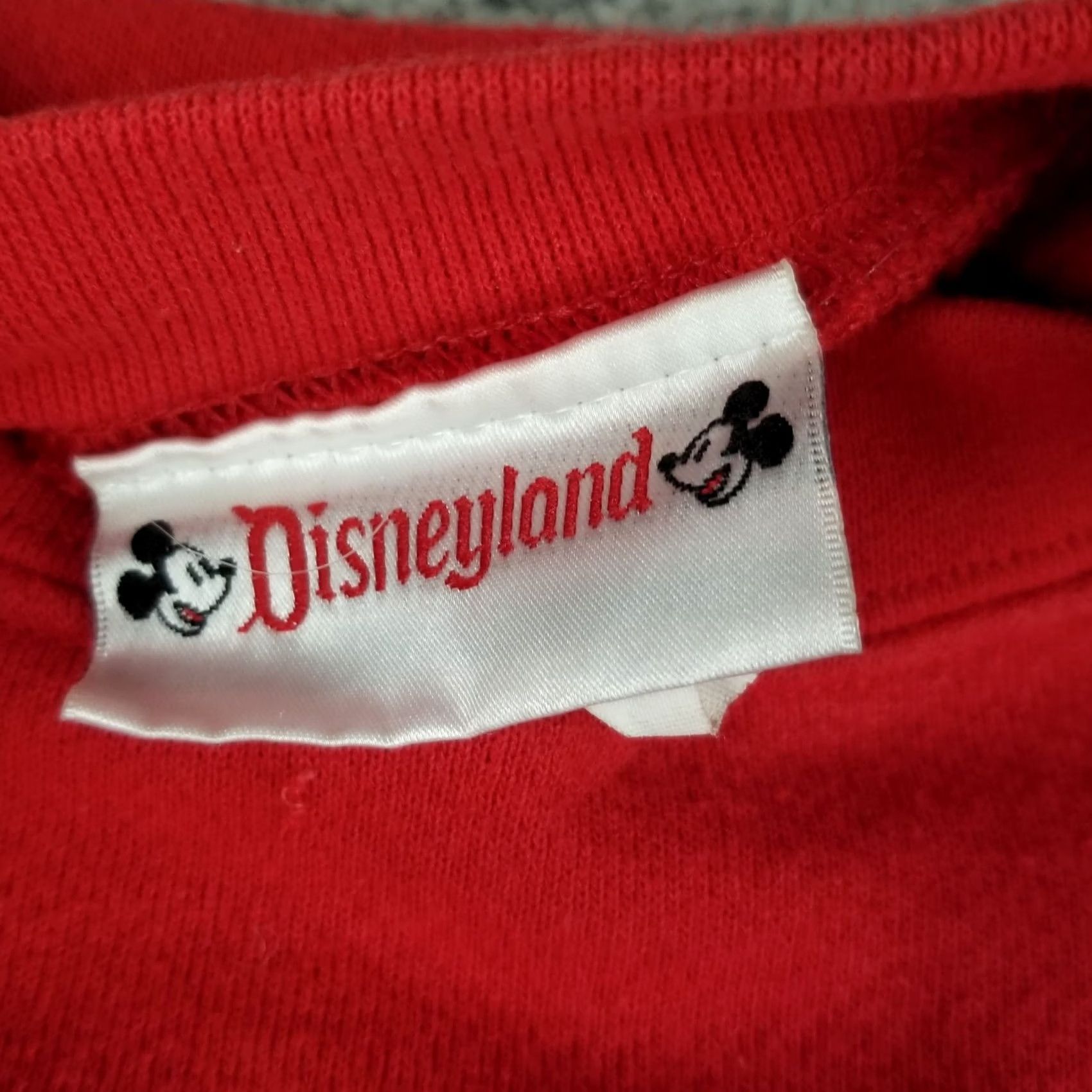 Disney Disney Minnie Mouse Character Sweatshirt XL Red Crewneck Unisex Adults 80s 90s Vintage Cotton Blend Graphic Print Pullover Sweatshirt Size XL / US 12-14 / IT 48-50 - 3 Thumbnail