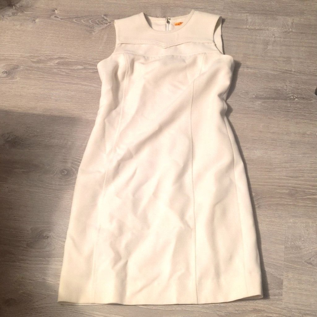 Tory Burch Tory Burch cream dress size 2 Size XS / US 0-2 / IT 36-38 - 1 Thumbnail