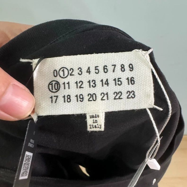 Maison Margiela Maison Margiela Black T-shirt 2501-Nextarrow Size US L / EU 52-54 / 3 - 3 Thumbnail