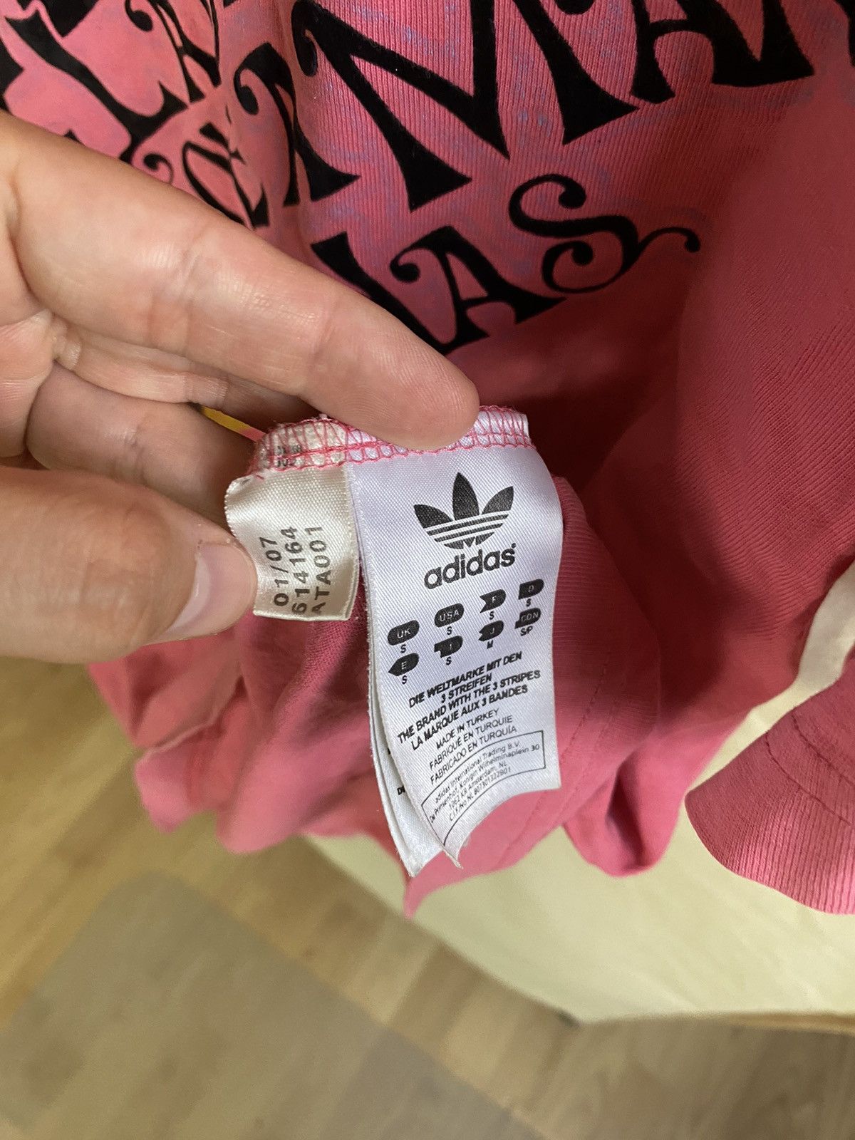 Adidas × Vintage Adidas RARE Print Vintage Tee Size S Size US S / EU 44-46 / 1 - 5 Thumbnail