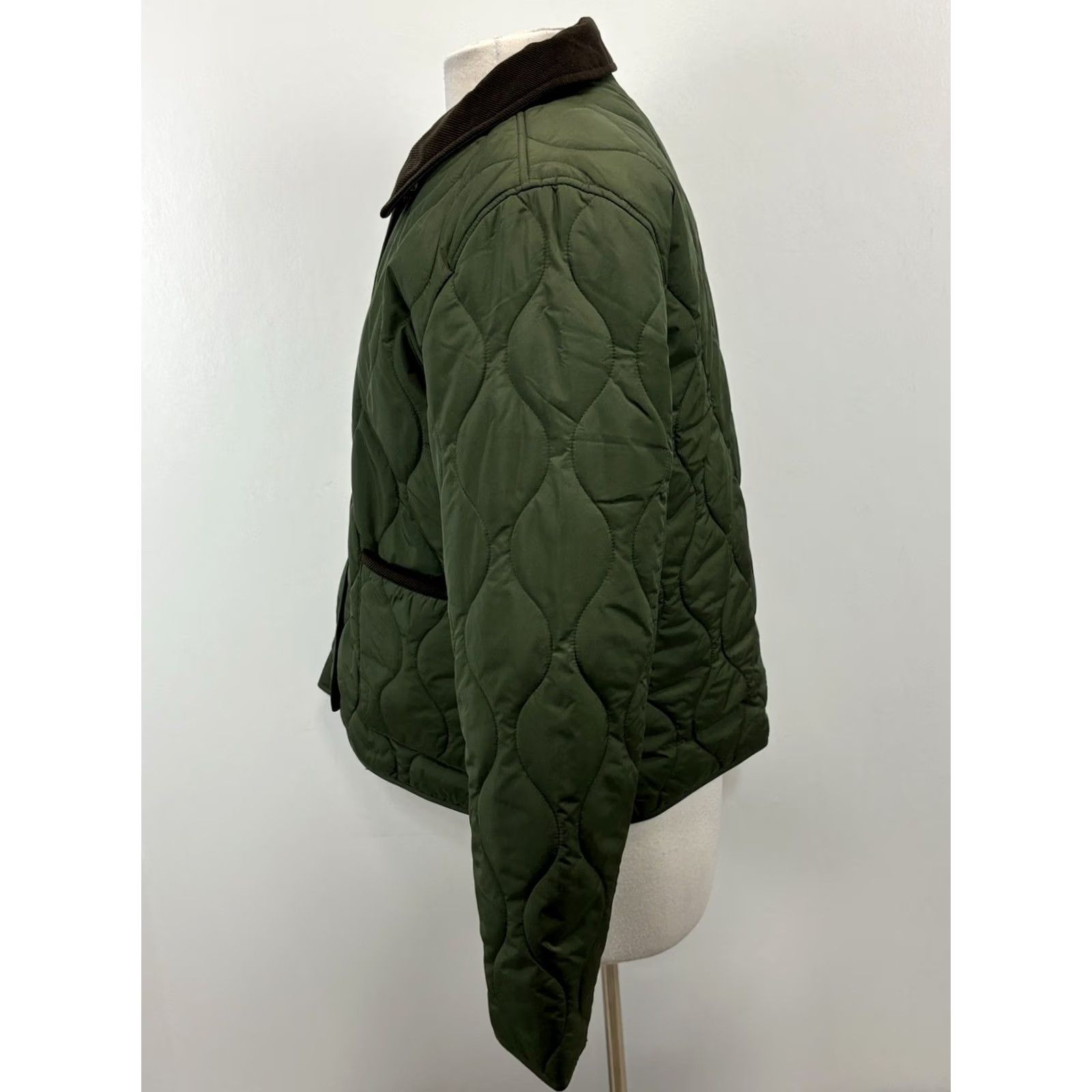 J.Crew J.Crew Jacket Women's L Green Quilted Barn Coat Corduroy Collar Snap Preppy Jacket/Coat Short Sleeve Adaptive: None Size L / US 10 / IT 46 - 2 Thumbnail