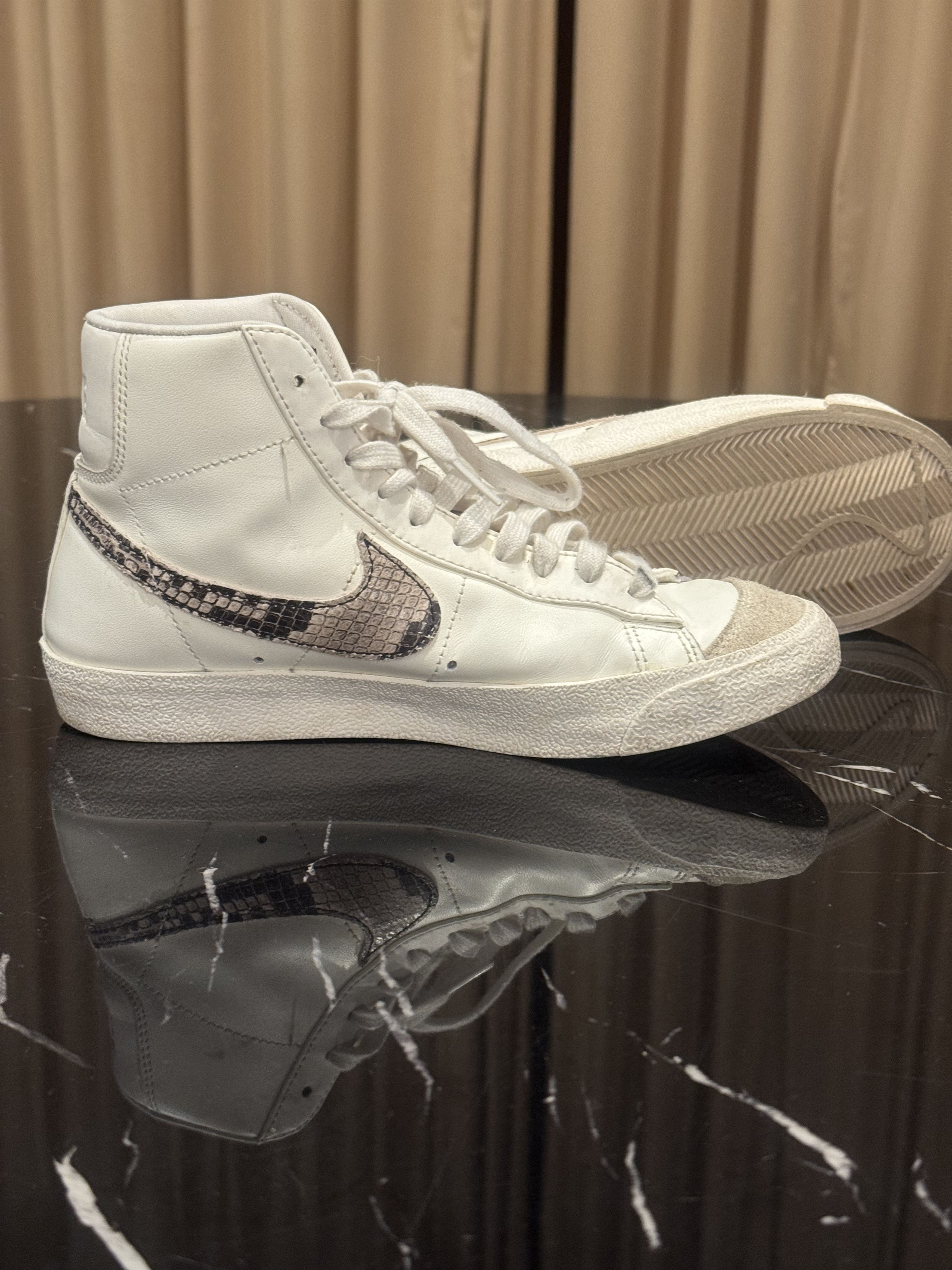 Nike Nike Blazer Mid 77 Snakeskin Size US 7 / IT 37 - 1 Thumbnail