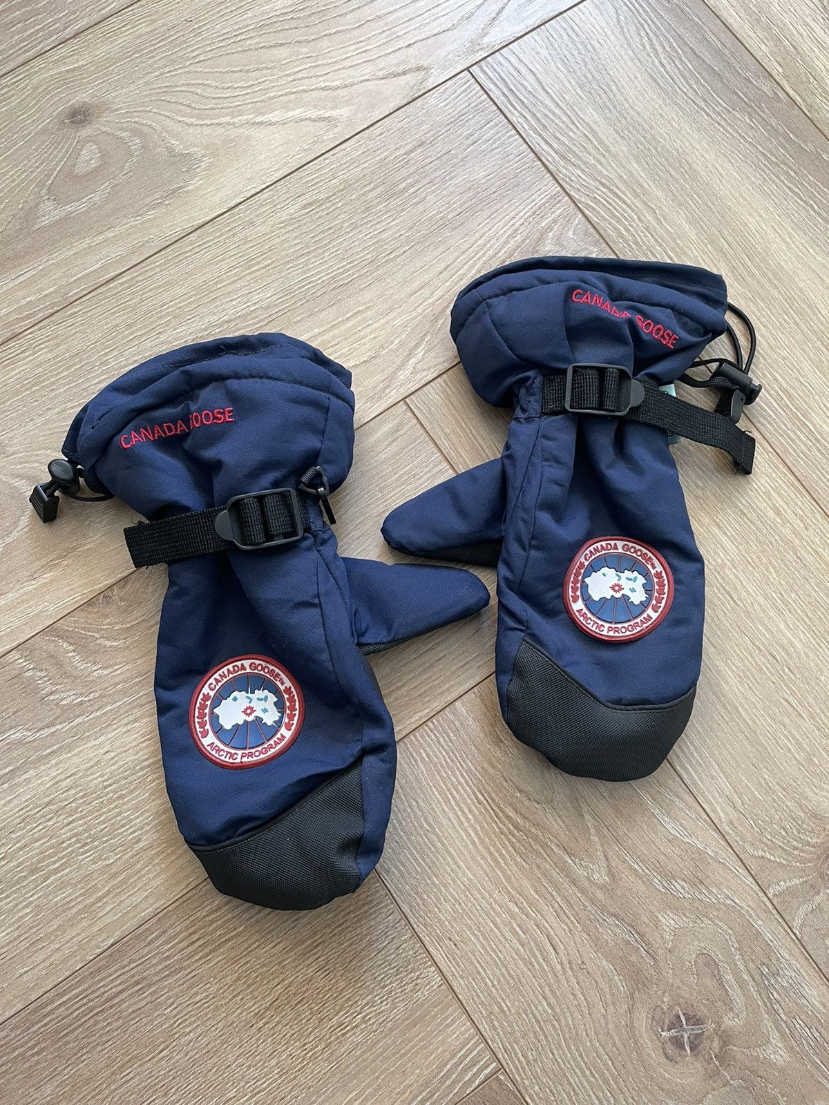 Canada Goose × Vintage Canada Goose Vintage Warm Waterproof Gloves Winter Mountain Size ONE SIZE - 1 Thumbnail
