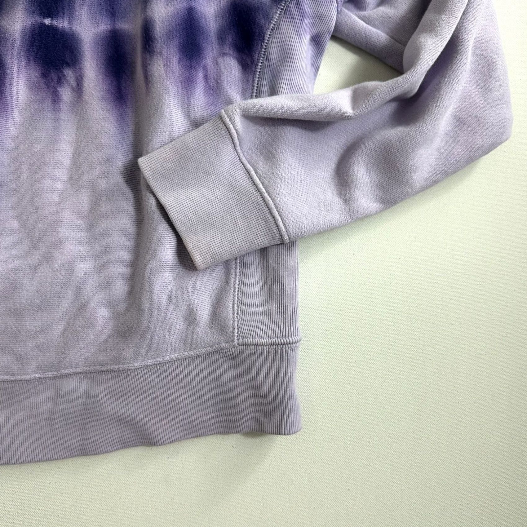 Champion VINTAGE Champion Reverse Weave Sweatshirt Purple Tye Dye Women XS Regular Pullover Crew Neck Reversible Buttoned? Size XS / US 0-2 / IT 36-38 - 5 Thumbnail