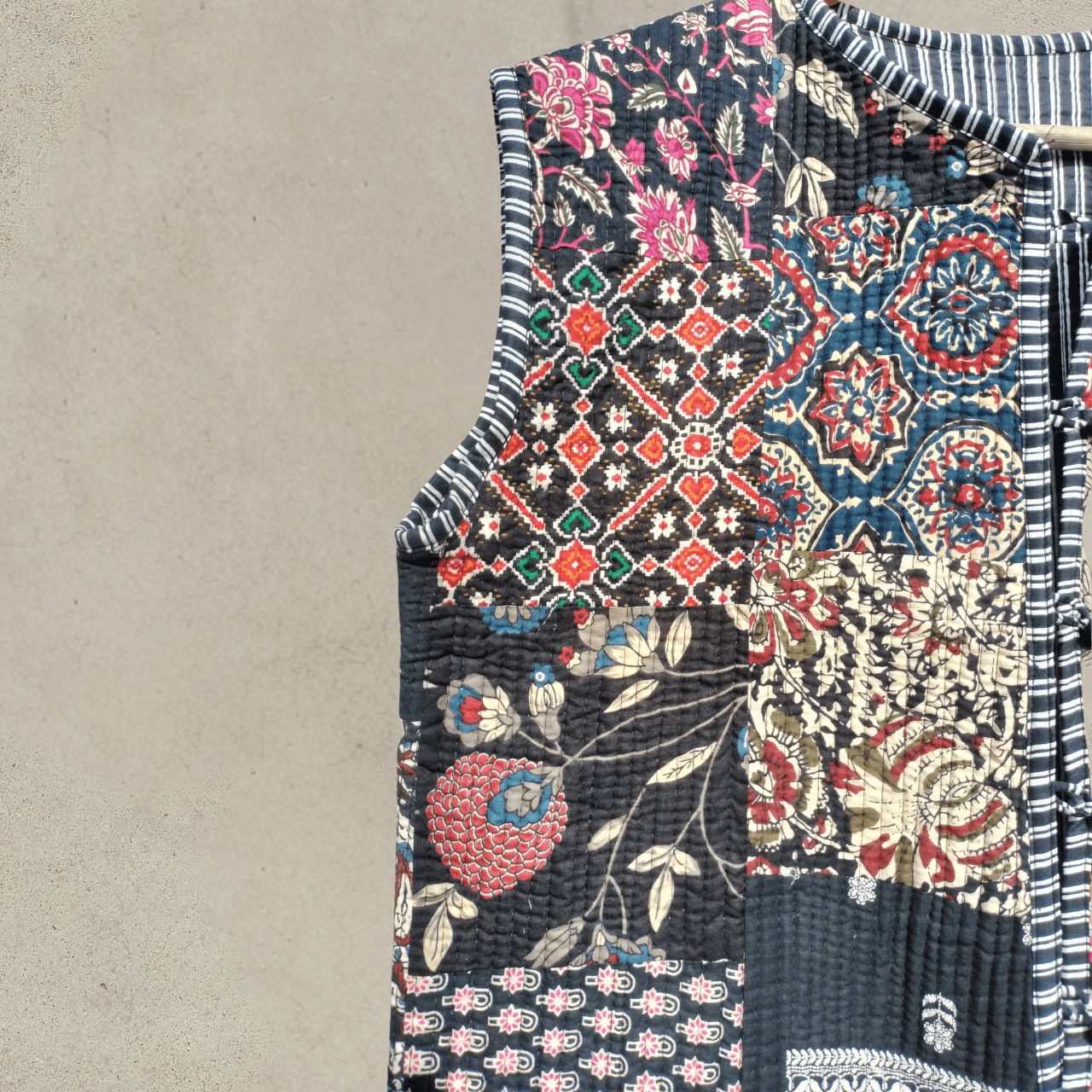 Vintage Handmade Indian Patchwork Quilted Jacket Size L / US 10 / IT 46 - 5 Thumbnail