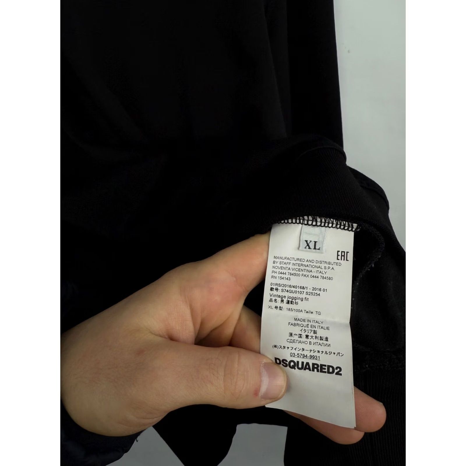 Dsquared2 Dsquared2 Classic Sweatshirt Made in Italy XL Black Mens Pullover 90s Y2K Rare Vintage Modern Fit Size US XL / EU 56 / 4 - 6 Thumbnail