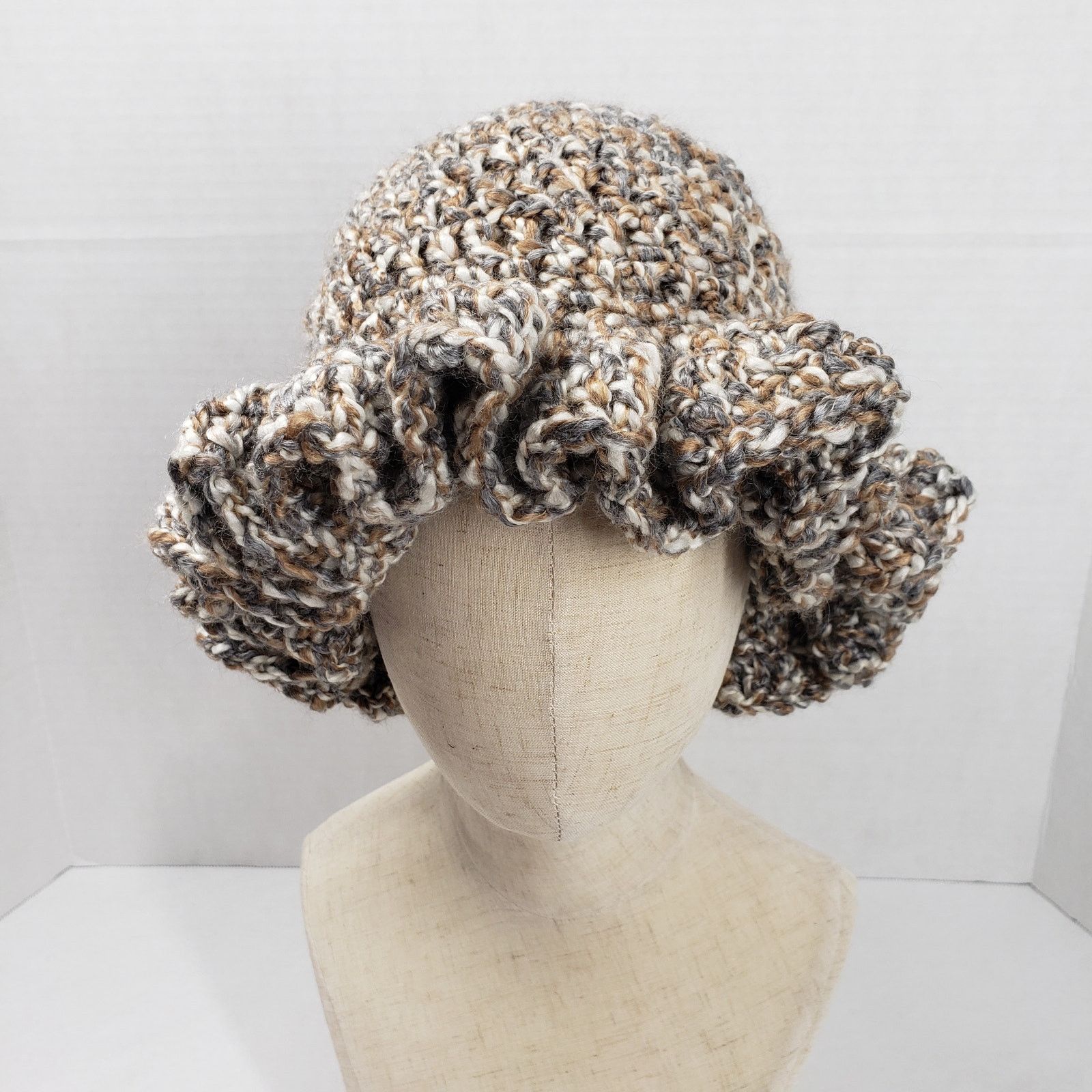 Handmade Handmade Crochet Brown Ruffle Bucket Hat Bohemian Casual Size ONE SIZE - 16 Thumbnail