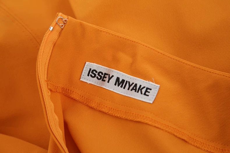 Issey Miyake Issey Miyake Orange skirt Size 42" / US 20 - 4 Thumbnail