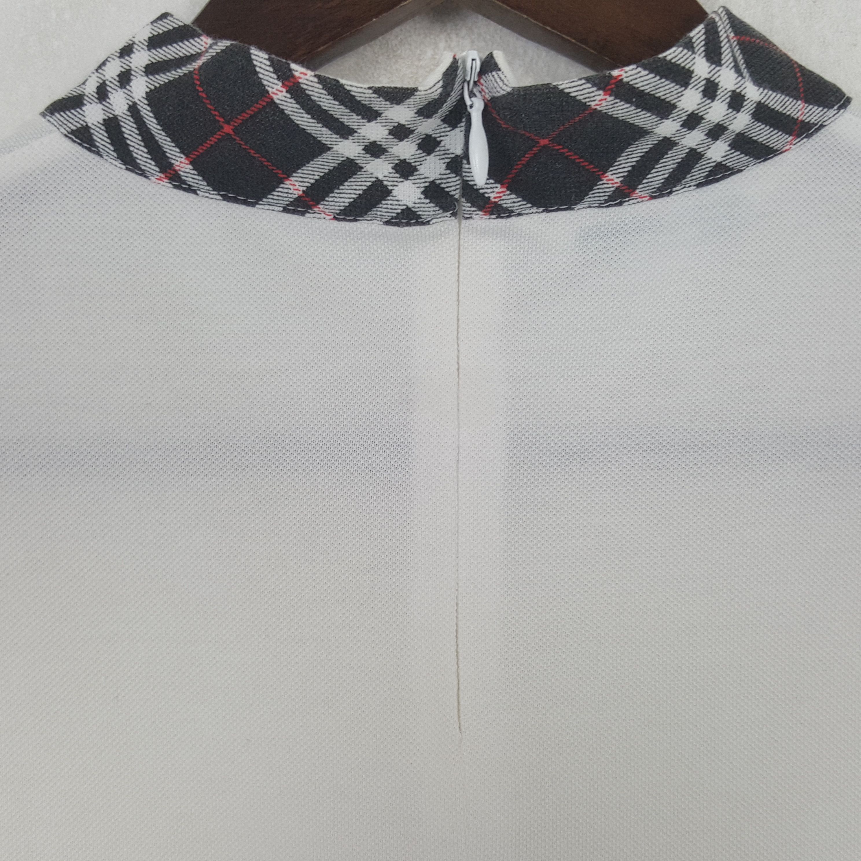 Burberry × Vintage Vintage Burberrys Custom Spell Out Tshirt Size L / US 10 / IT 46 - 4 Thumbnail