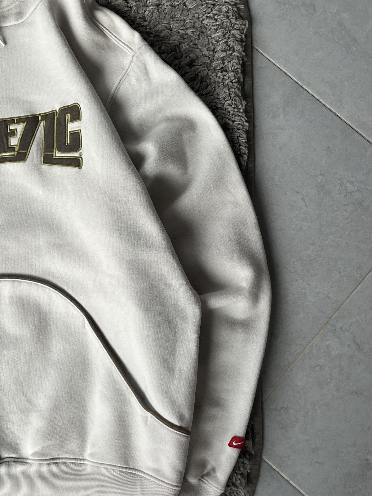Nike Vintage Hoodie Nike Streetwear Size US M / EU 48-50 / 2 - 4 Thumbnail