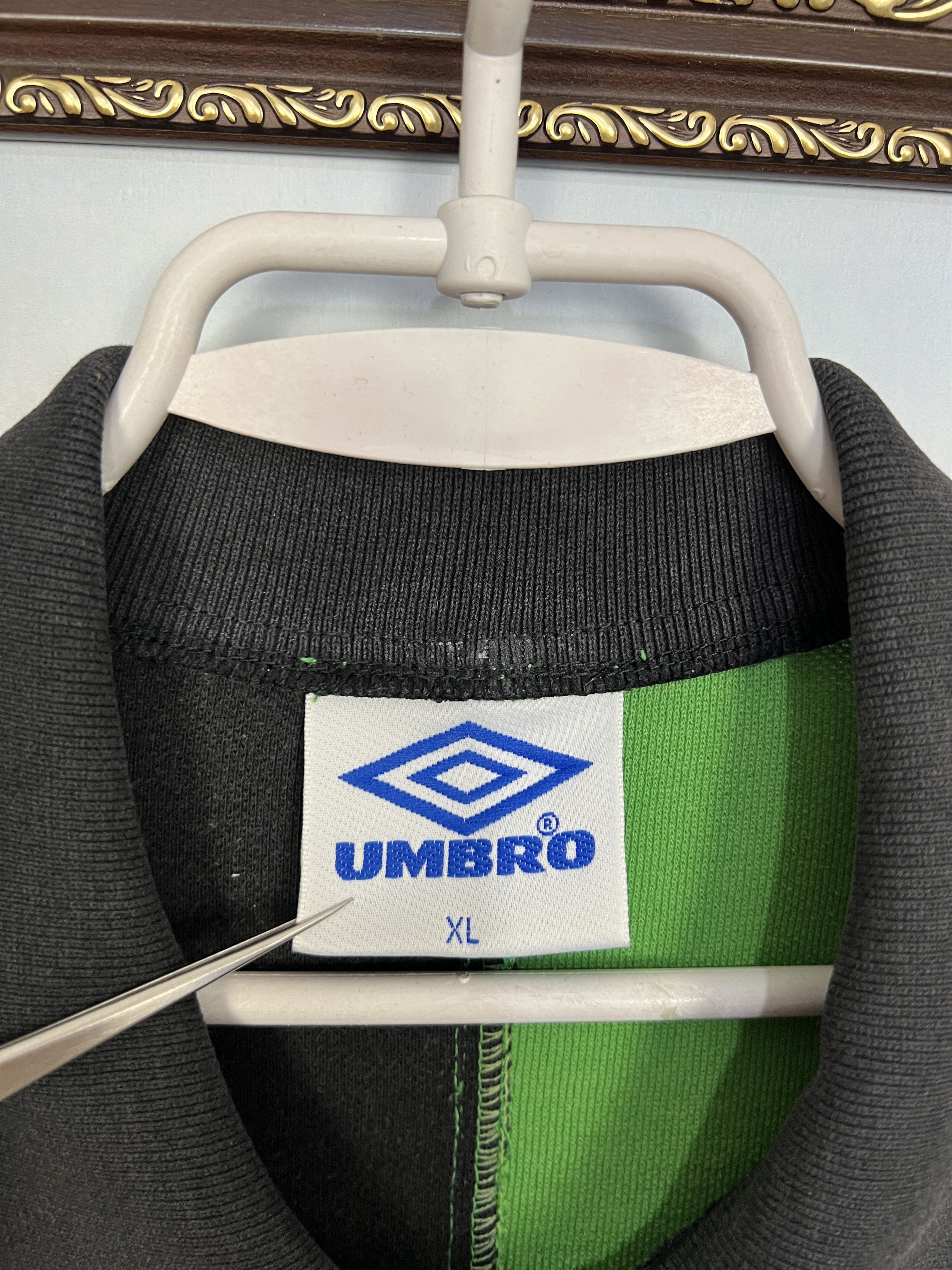 Umbro Vintage 90's Celtic Football Train Polo Soccer Jersey Trikot Size US XL / EU 56 / 4 - 6 Thumbnail