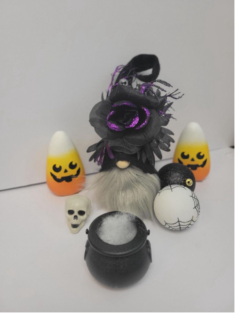 Handmade Spooky glam, dark Elegance, Halloween Gothic gnome Size ONE SIZE - 2 Thumbnail