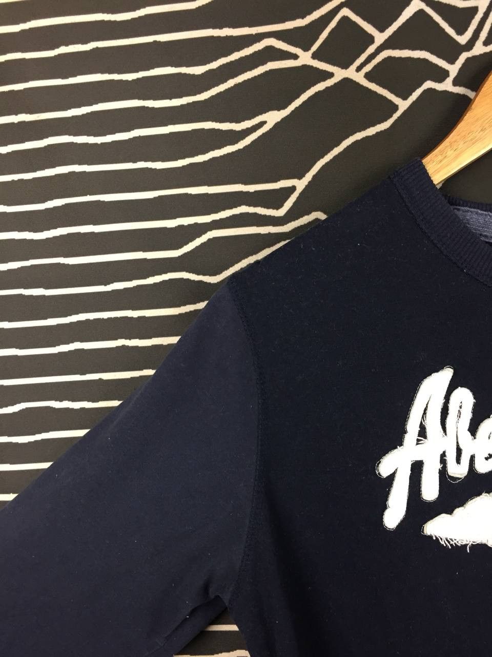 Abercrombie & Fitch Abercrombie & Fitch Embroidered Logo Long Sleeve Tee Size US M / EU 48-50 / 2 - 6 Thumbnail