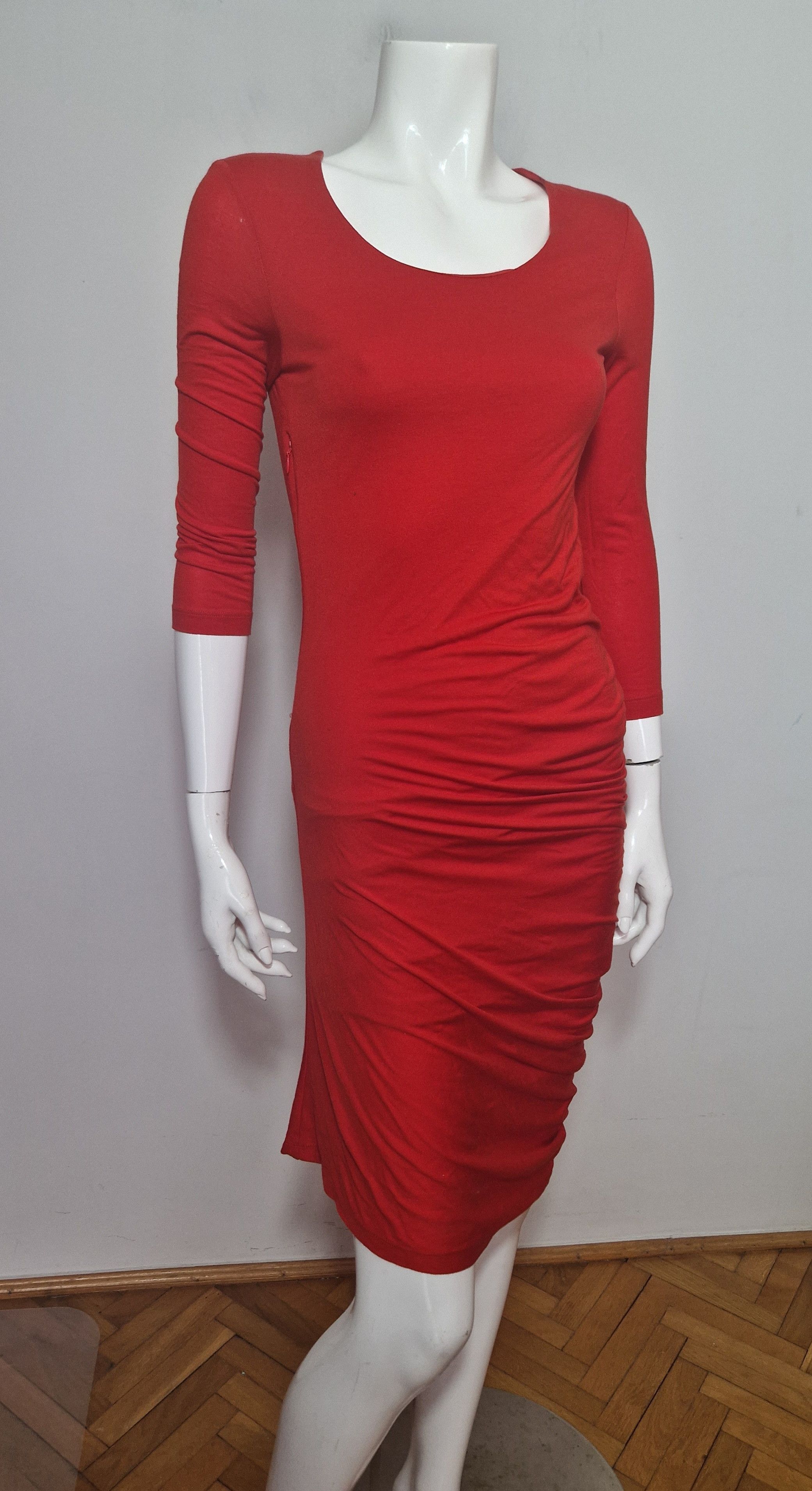 Alexander McQueen Alexander McQueen 2013 red dress Size S / US 4 / IT 40 - 2 Thumbnail
