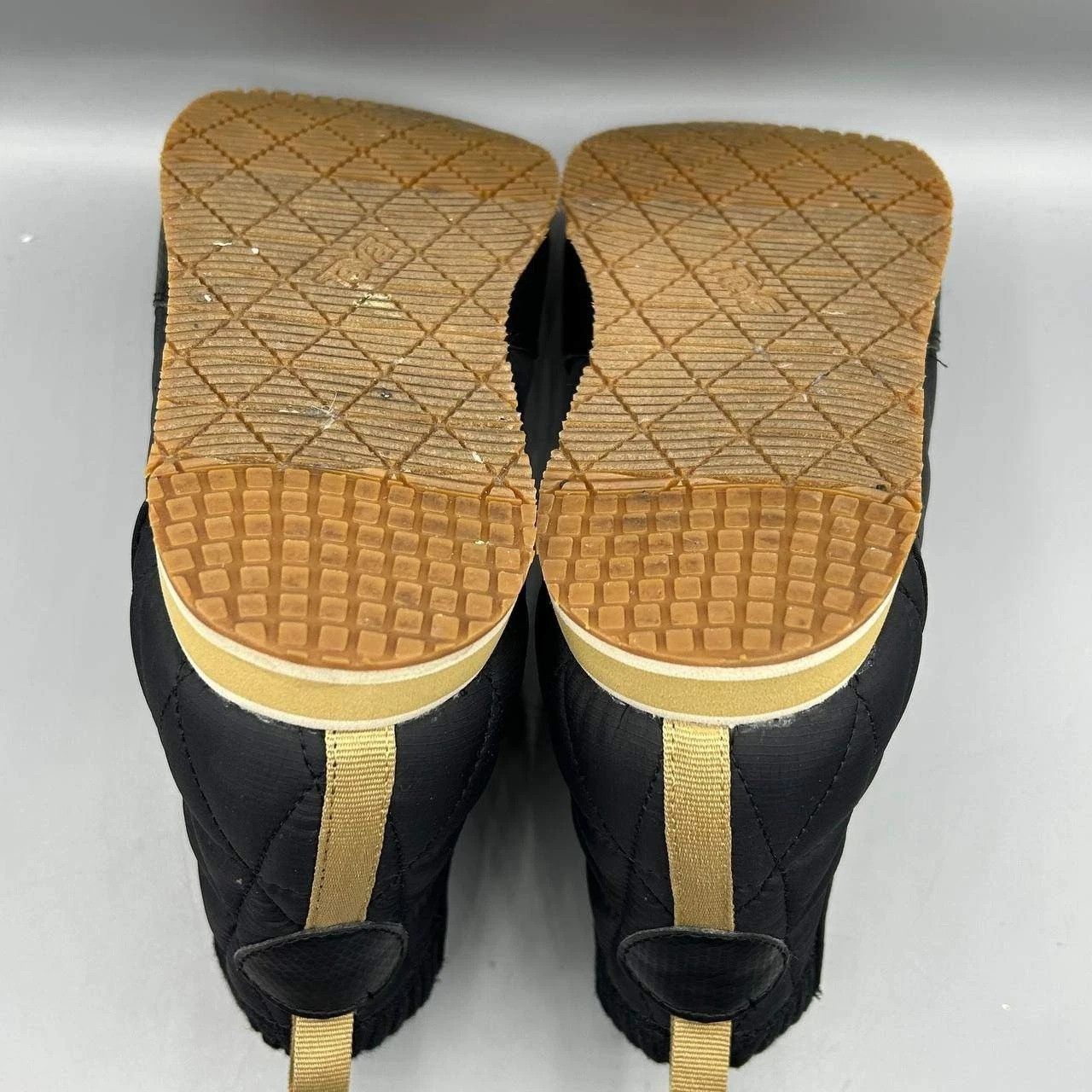 Teva Teva Ember Mid Women 7 Waterproof Quilted Chelsea 1106209 Size US 7 / IT 37 - 4 Thumbnail