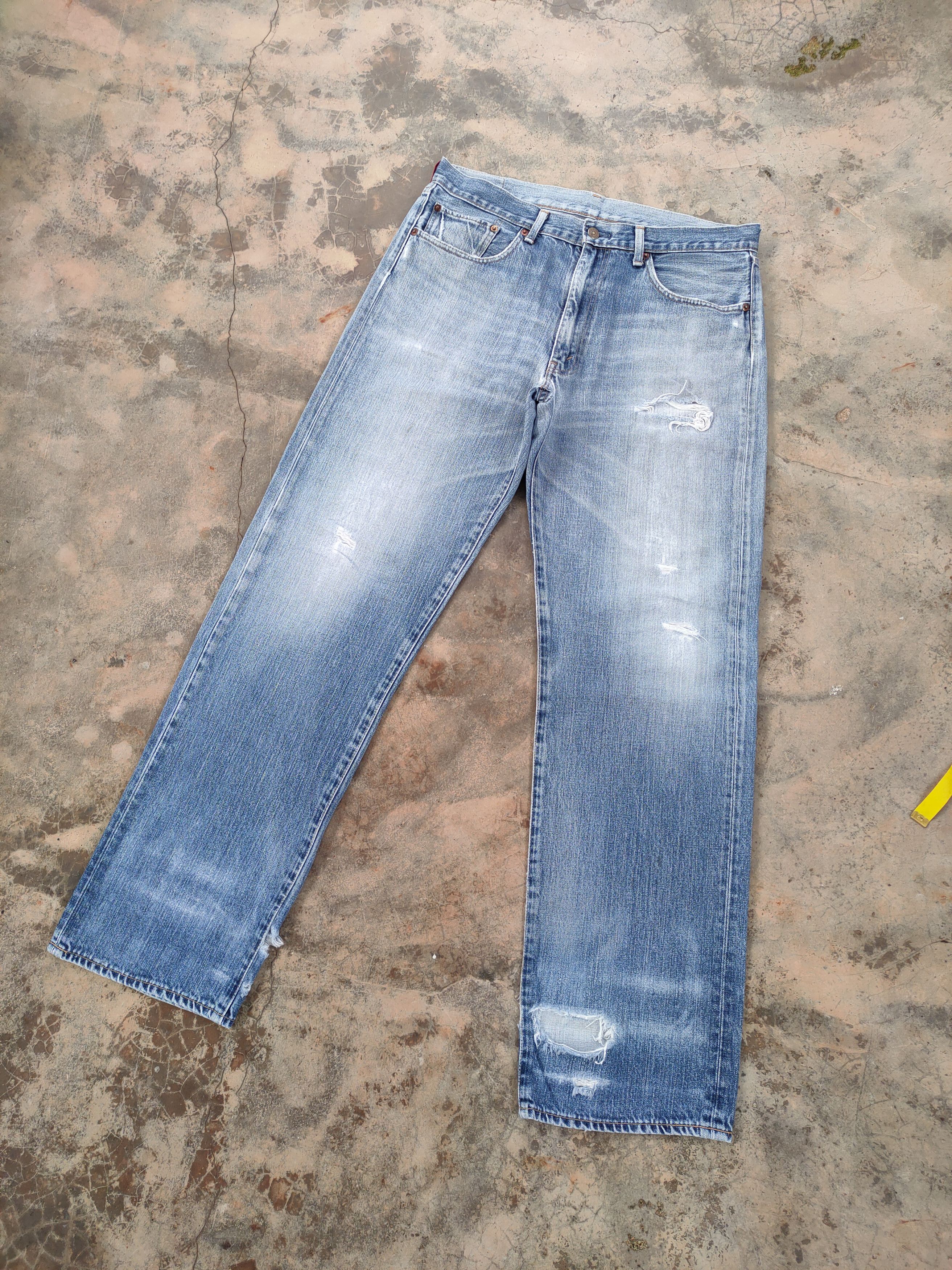 Levi's Vintage Clothing VINTAGE LEVI'S STRAUS 510 FADED RIPPED JEANS DENIM PANTS Size US 36 / EU 52 - 2 Thumbnail