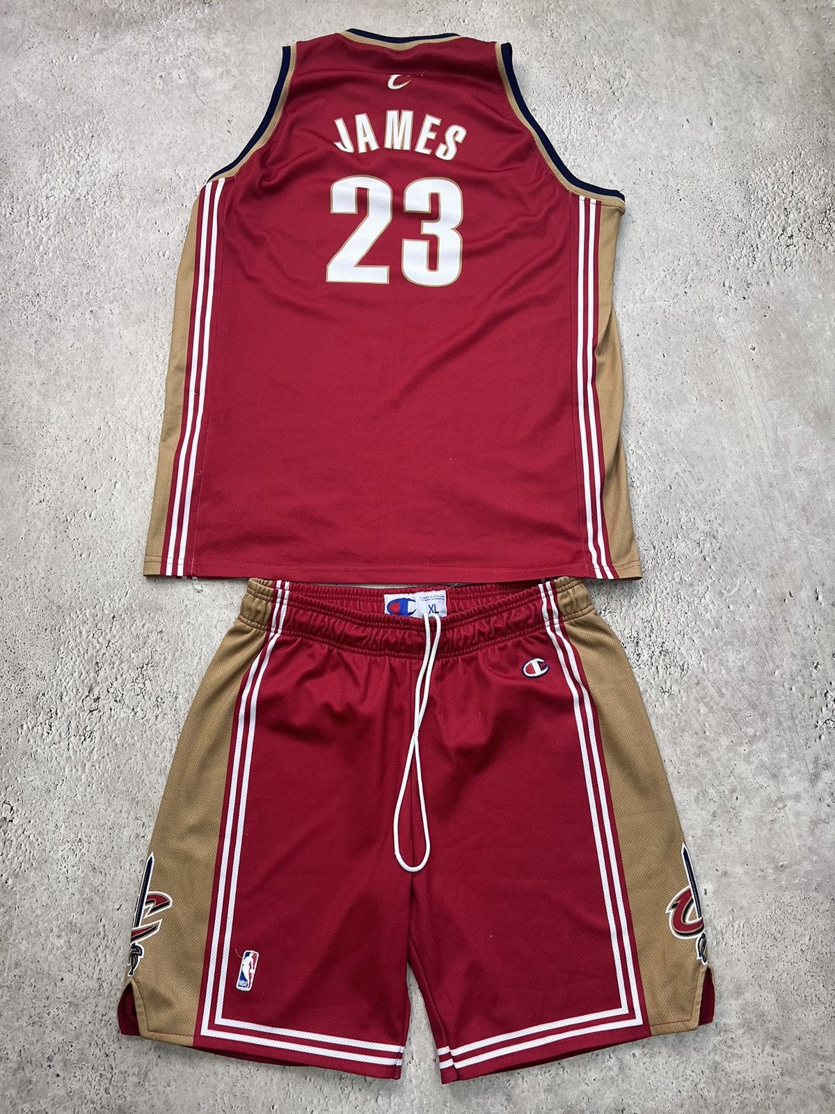 Lebron James Jersey And Shorts LeBron James Los Angeles Lakers