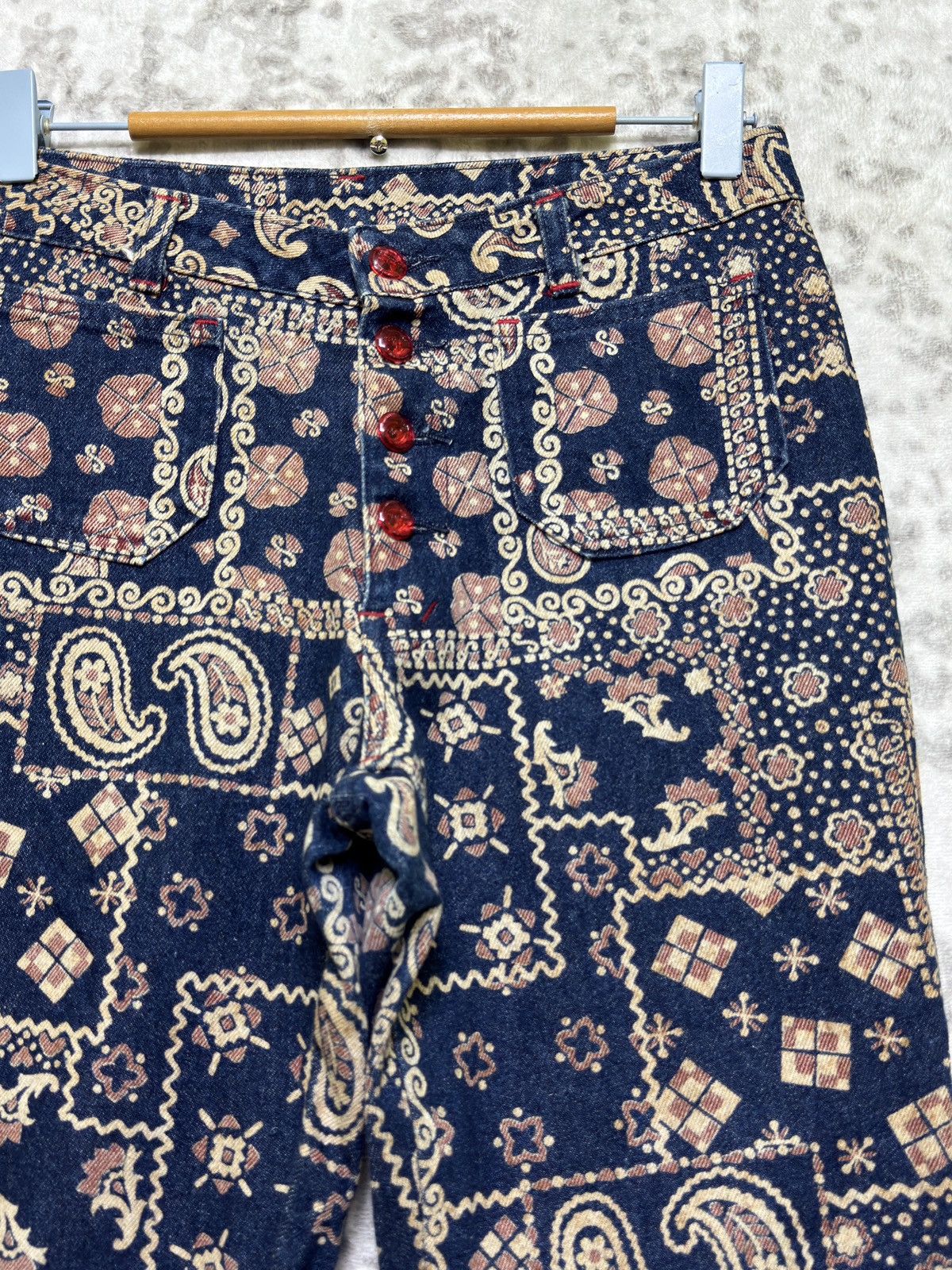 Vintage Vintage Paisley Bandana Print Flare Denim Bell Bottom Size US 27 - 5 Thumbnail