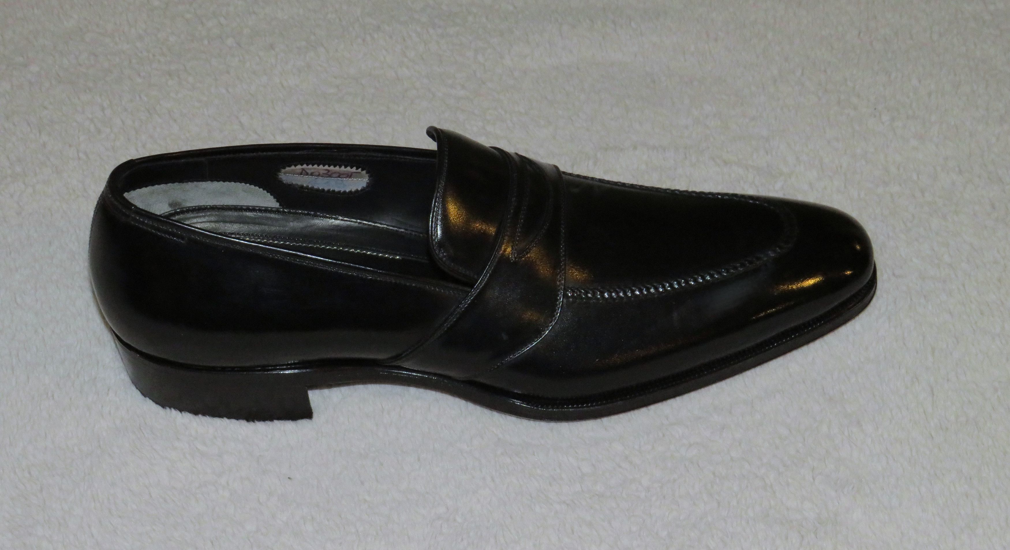Tom Ford Black Calf Leather Strap Penny Loafers 7 B NWB $2200 Size US 7 / EU 40 - 2 Thumbnail