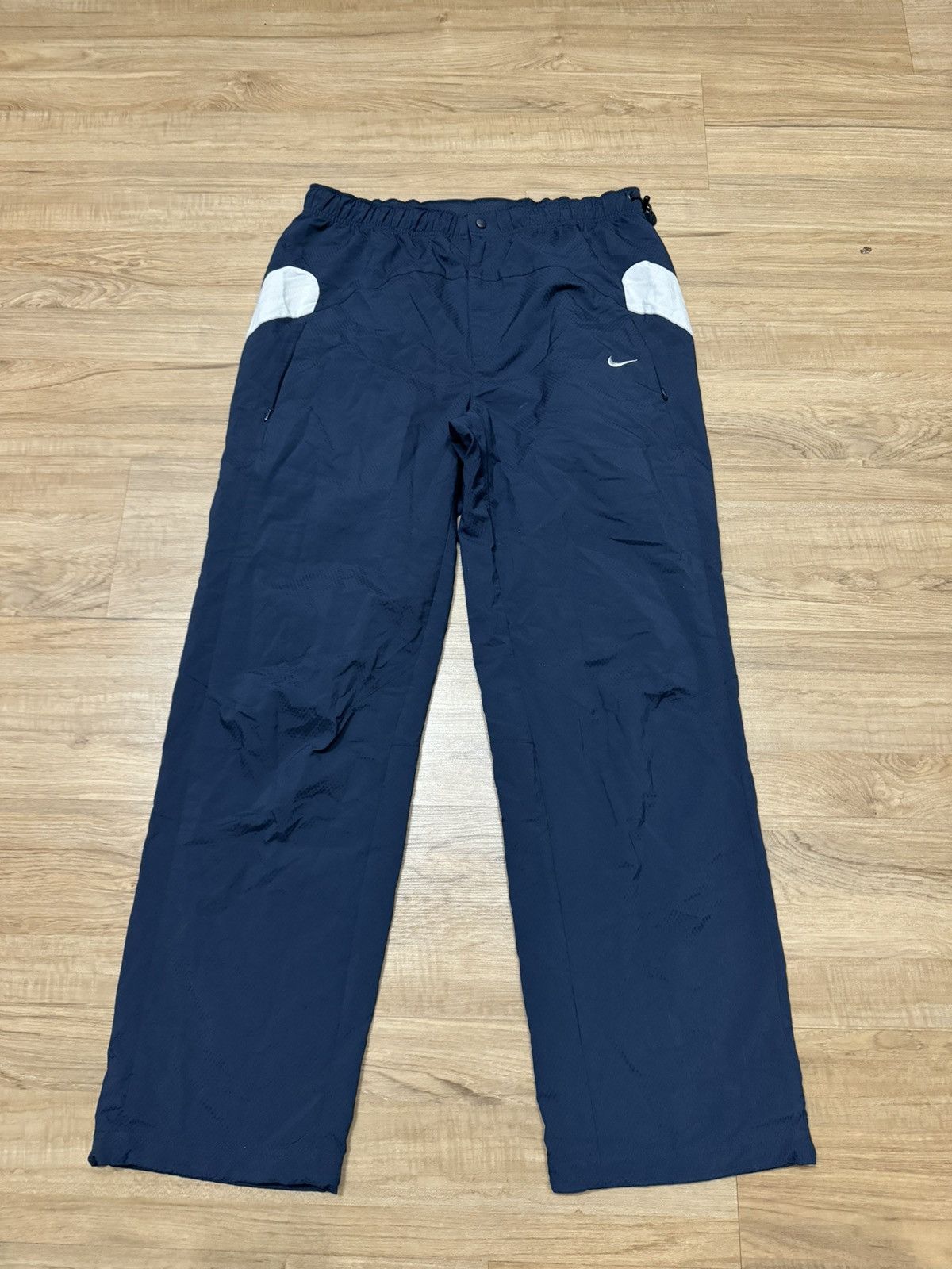 image of Nike Sphere Trackpants in Blue, Men's (Size 36)