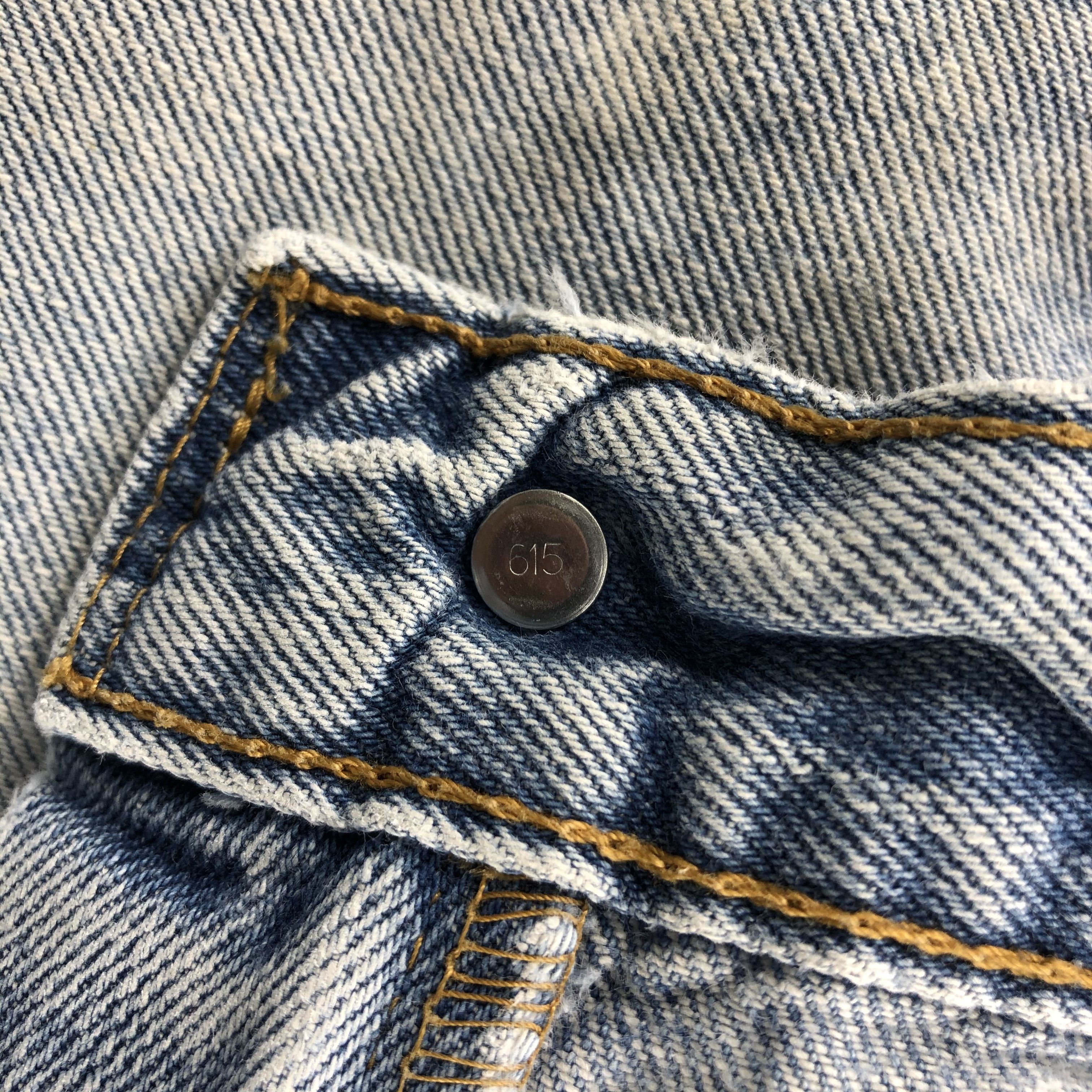 Levi's × Vintage Vintage Light Wash Levis 505 Jeans-JM1720 Size US 31 - 9 Thumbnail