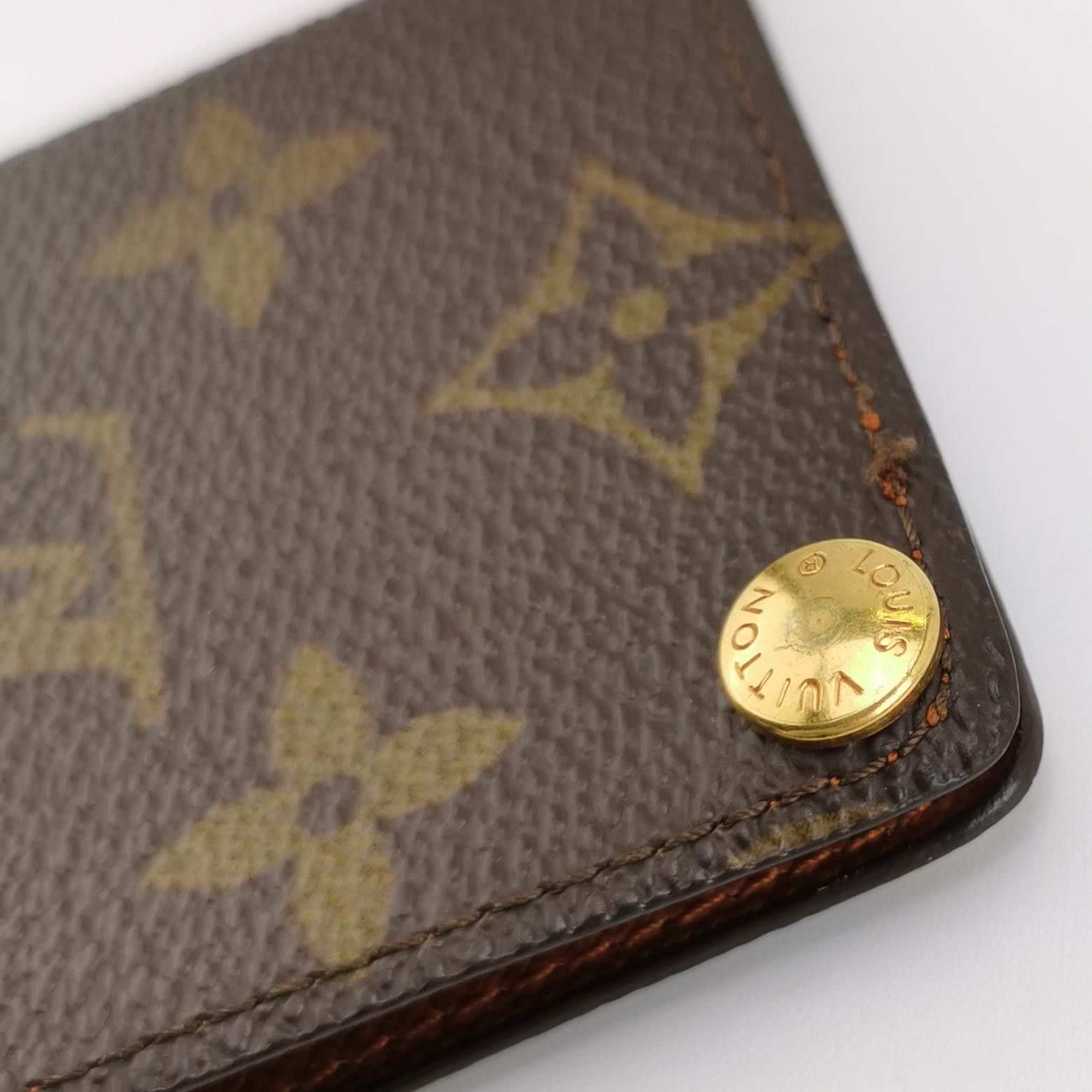 Louis Vuitton Louis Vuitton (LV) Old Passport Holder with Monogram -y2506 Size ONE SIZE - 7 Thumbnail