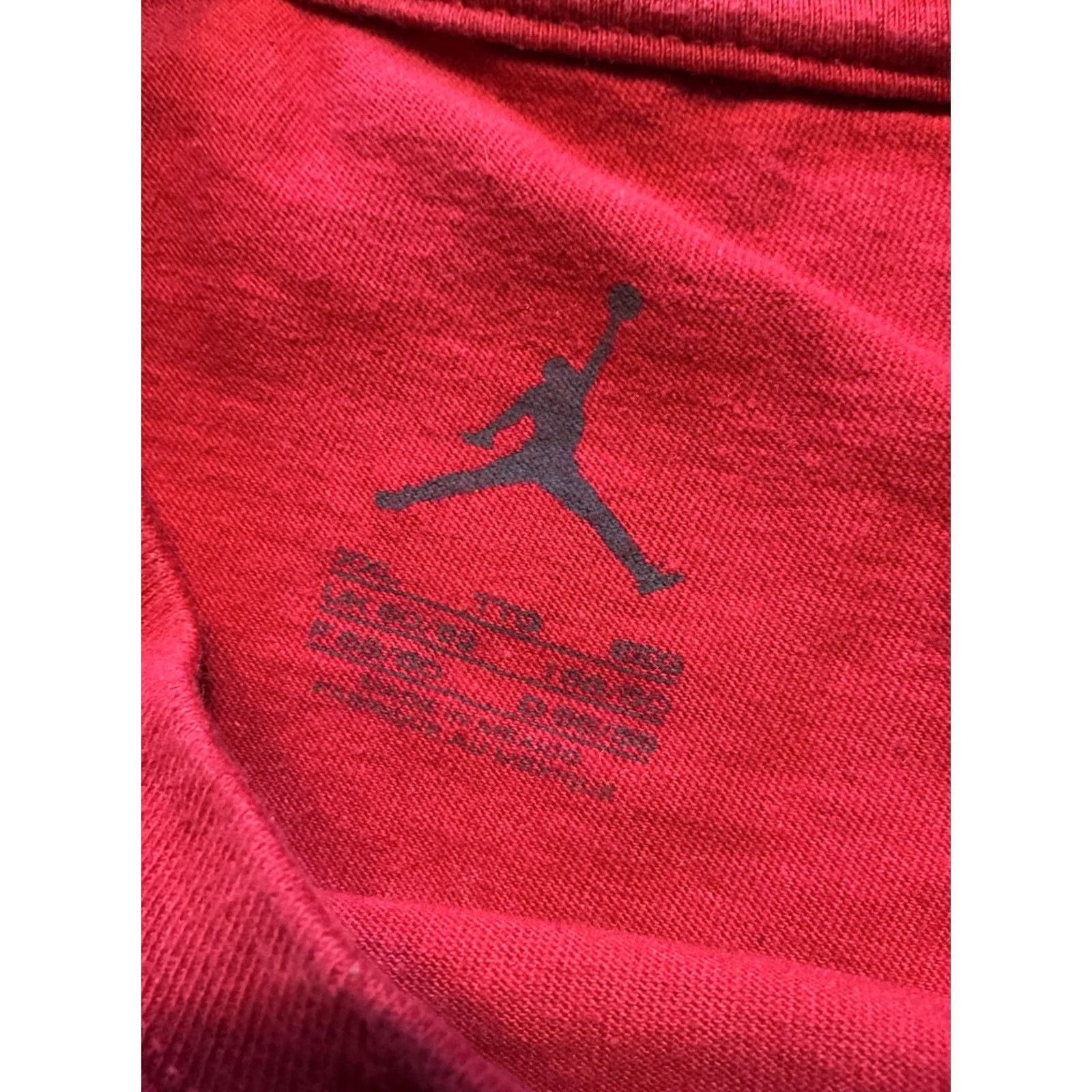 Jordan Brand VINTAGE Air Jordan Circle Jumpman Logo Graphic Red Basketball S/S Crewneck T-Shirt XXL Mens Red Logo T-Shirt 2XL Jumpman Size US XXL / EU 58 / 5 - 6 Thumbnail