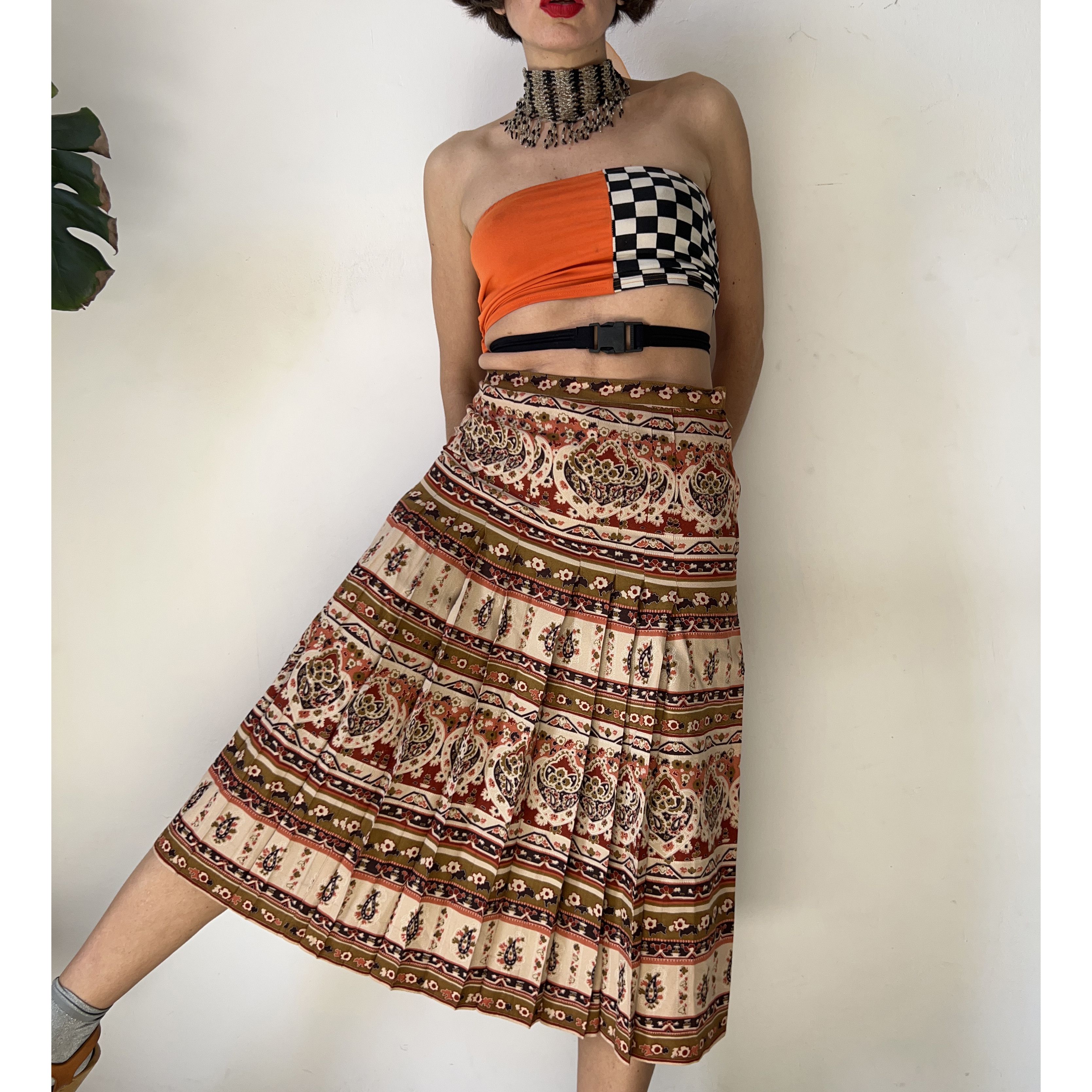 Vintage Vintage 70s Earthy Paisley Midi Skirt Size 30" / US 8 / IT 44 - 1 Thumbnail