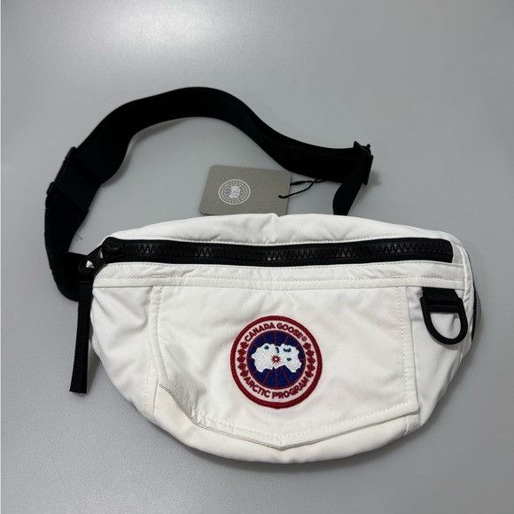 Canada Goose Canada Goose White Waist Belt Bag Crossbody Size ONE SIZE - 2 Thumbnail