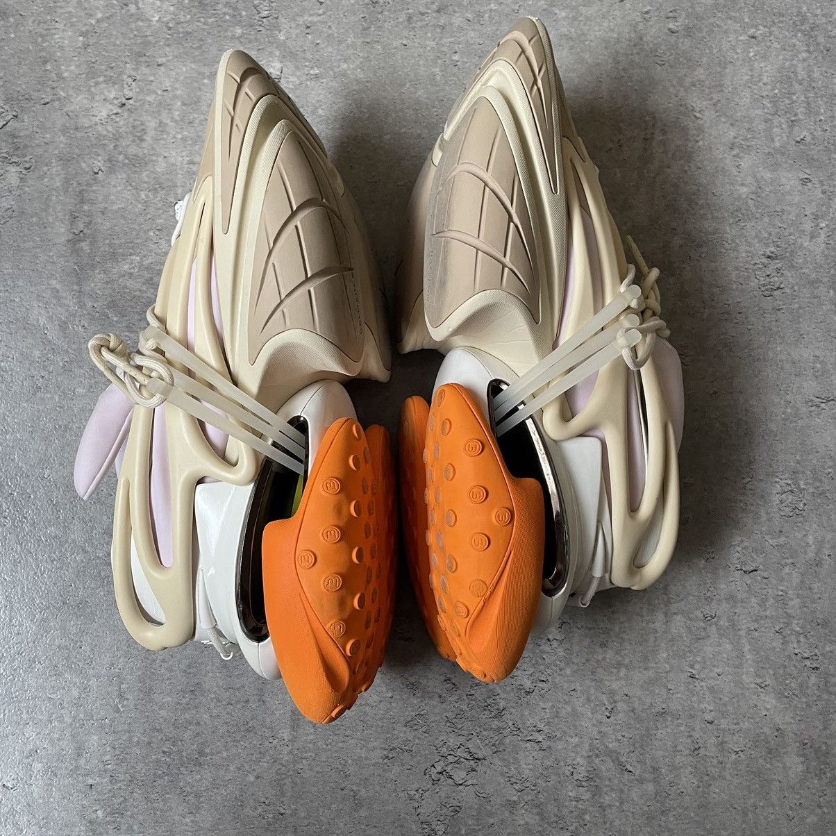 Balmain Balmain Men's White/Orange Low Unicorn Sneakers Size US 11 / EU 44 - 8 Thumbnail