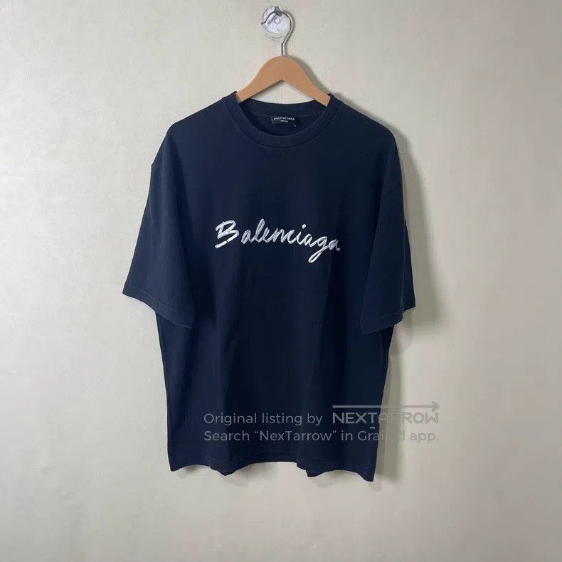 Balenciaga Balenciaga Handwritten solid color letter logo print short Size US S / EU 44-46 / 1 - 1 Thumbnail