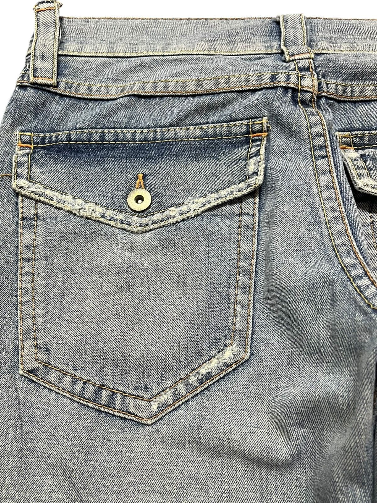 Japanese Brand Vintage Japanese Brand Flare Non-Alignment Faded Denim Size US 35 - 7 Thumbnail