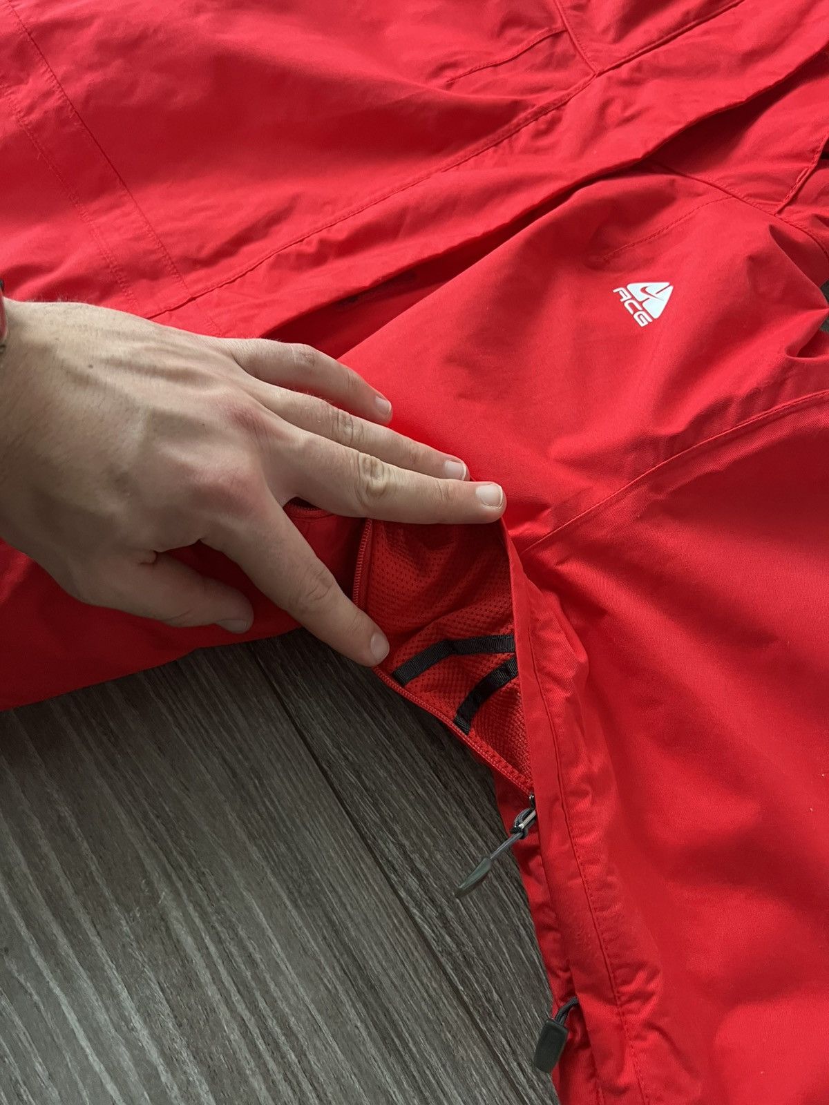 Nike ACG Vintage Nike Acg Waterproof Gorpcore Red Men’s Reg Jacket Size US L / EU 52-54 / 3 - 15 Thumbnail