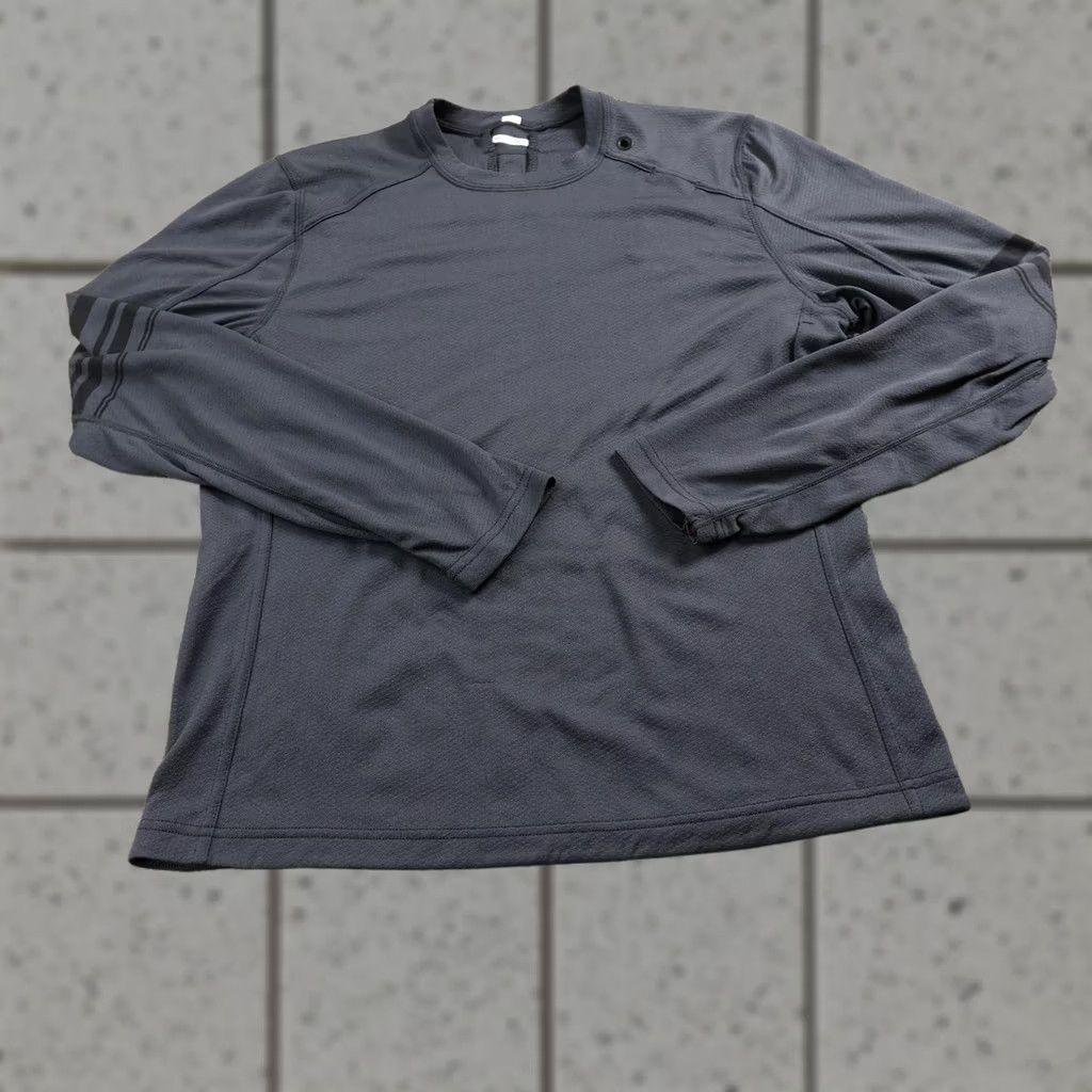 Lululemon Lululemon Shirt Mens M Gray Long Sleeve Running Gym Training Yoga Moisture Wicking Athletic Crew Neck Size US M / EU 48-50 / 2 - 1 Thumbnail